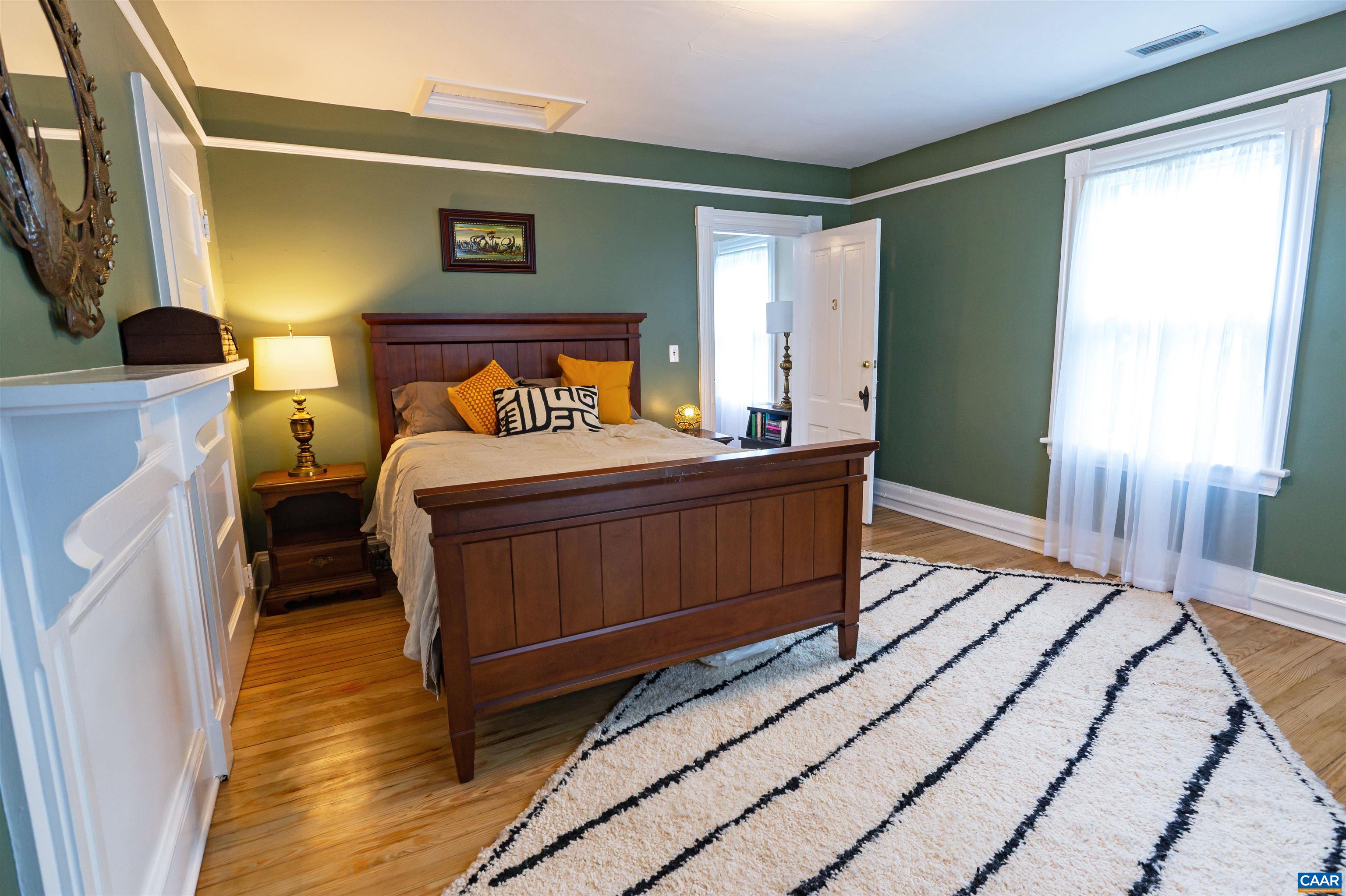 921 CHERRY AVE, CHARLOTTESVILLE, Virginia 22903, 5 Bedrooms Bedrooms, ,2 BathroomsBathrooms,Residential,921 CHERRY AVE,665939 MLS # 665939