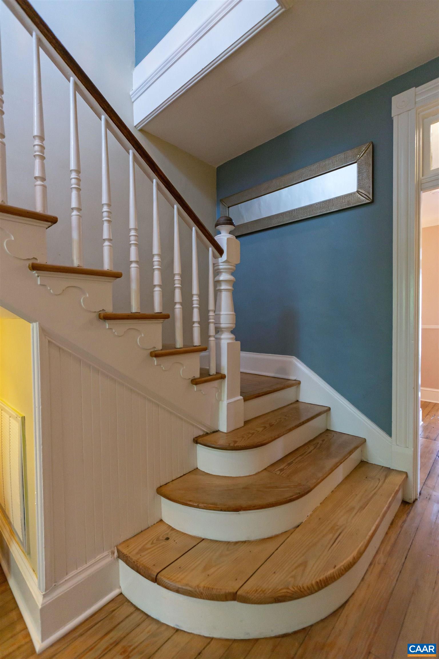 921 CHERRY AVE, CHARLOTTESVILLE, Virginia 22903, 5 Bedrooms Bedrooms, ,2 BathroomsBathrooms,Residential,921 CHERRY AVE,665939 MLS # 665939