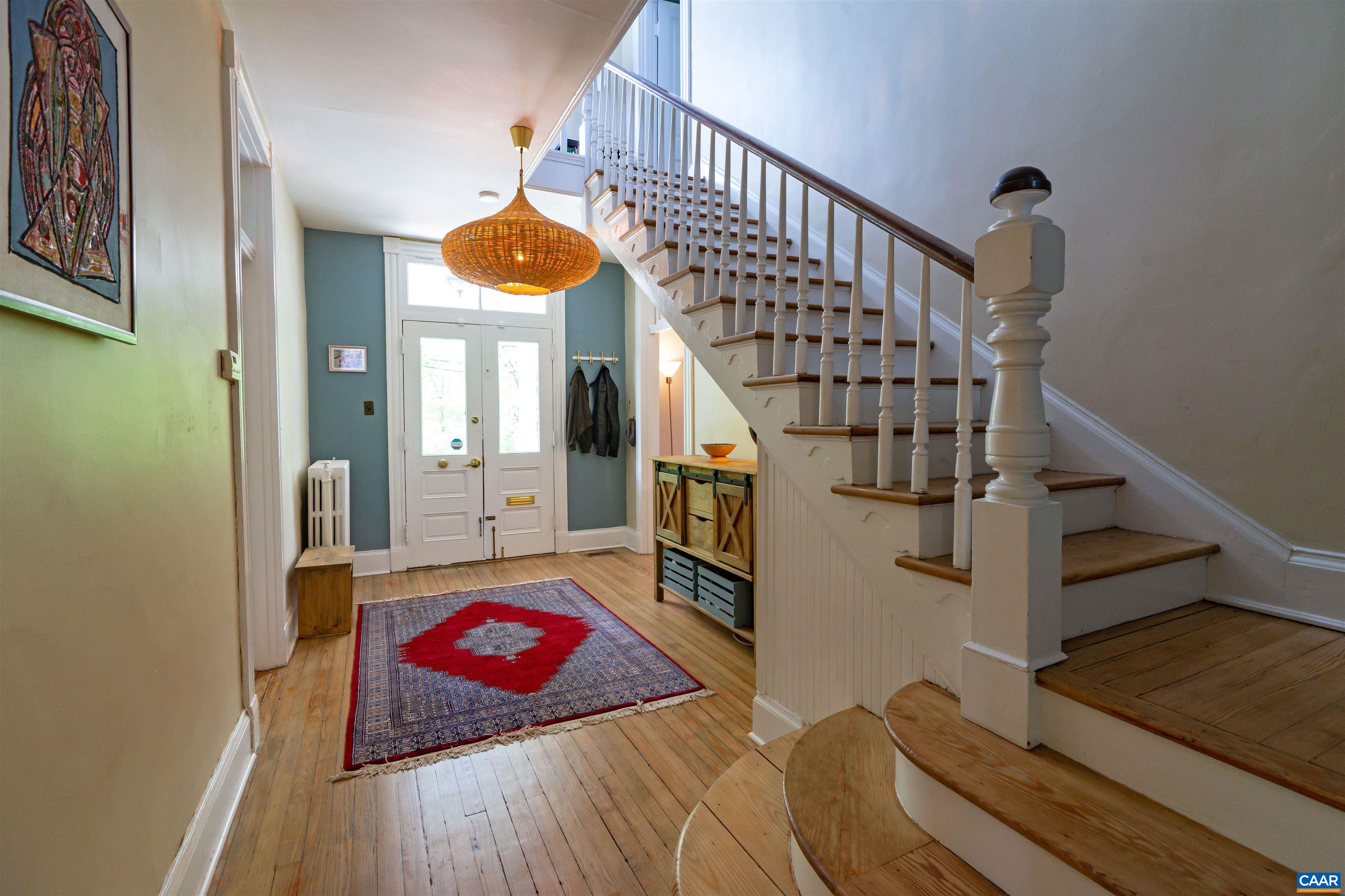 921 CHERRY AVE, CHARLOTTESVILLE, Virginia 22903, 5 Bedrooms Bedrooms, ,2 BathroomsBathrooms,Residential,921 CHERRY AVE,665939 MLS # 665939