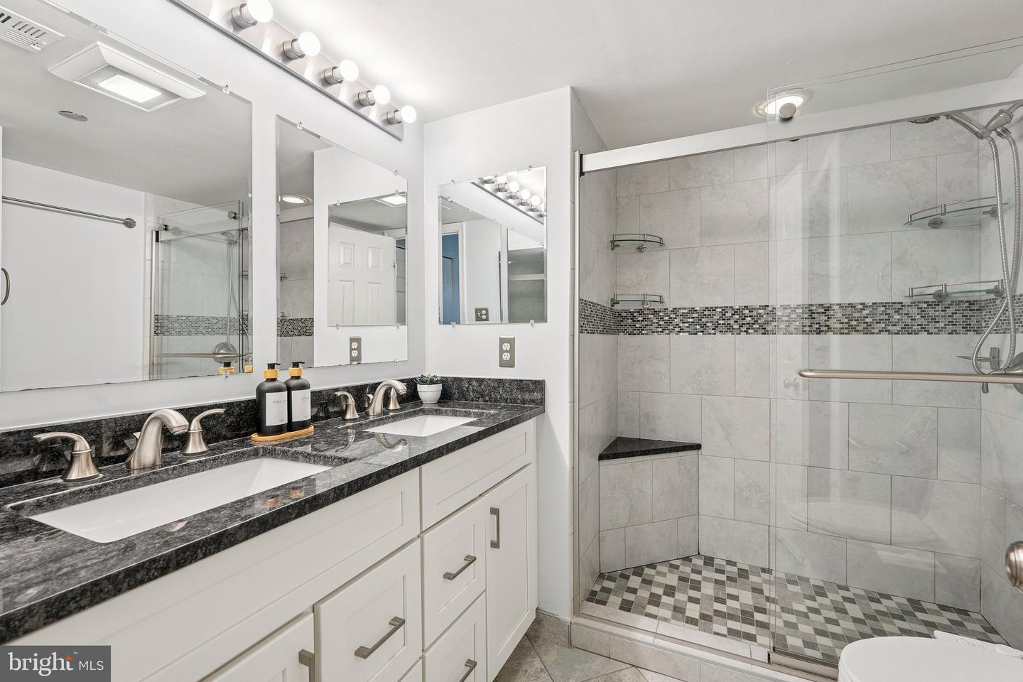 1301 N COURTHOUSE RD #1812, ARLINGTON, Virginia 22201, 1 Bedroom Bedrooms, ,1 BathroomBathrooms,Residential,For sale,1301 N COURTHOUSE RD #1812,VAAR2056584 MLS # VAAR2056584