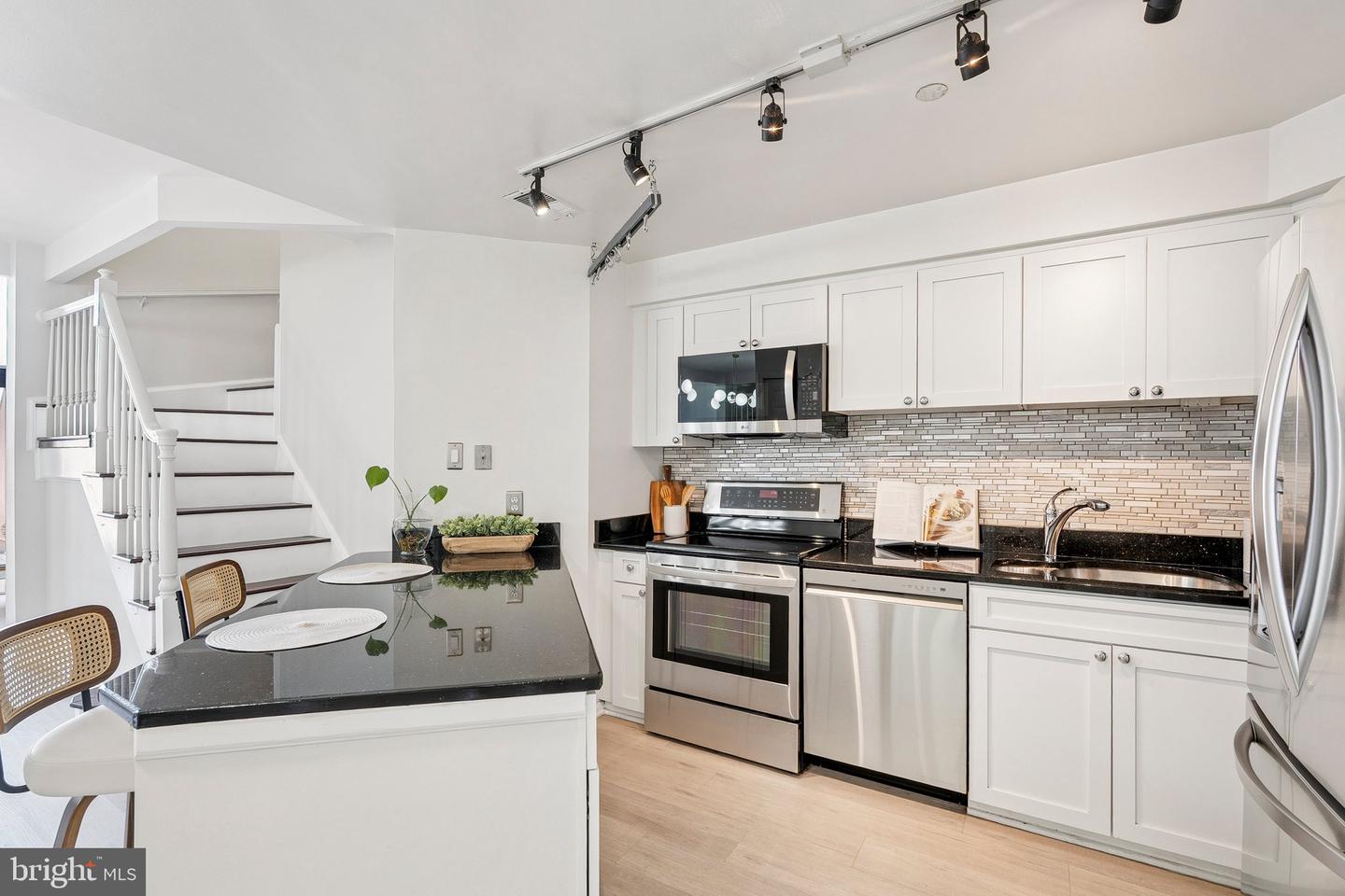 1301 N COURTHOUSE RD #1812, ARLINGTON, Virginia 22201, 1 Bedroom Bedrooms, ,1 BathroomBathrooms,Residential,For sale,1301 N COURTHOUSE RD #1812,VAAR2056584 MLS # VAAR2056584