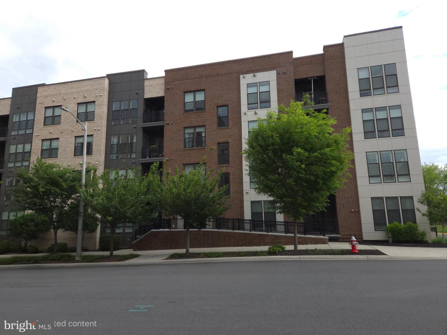 11200 RESTON STATION BLVD #207, RESTON, Virginia 20190, 2 Bedrooms Bedrooms, ,2 BathroomsBathrooms,Residential,For sale,11200 RESTON STATION BLVD #207,VAFX2237216 MLS # VAFX2237216