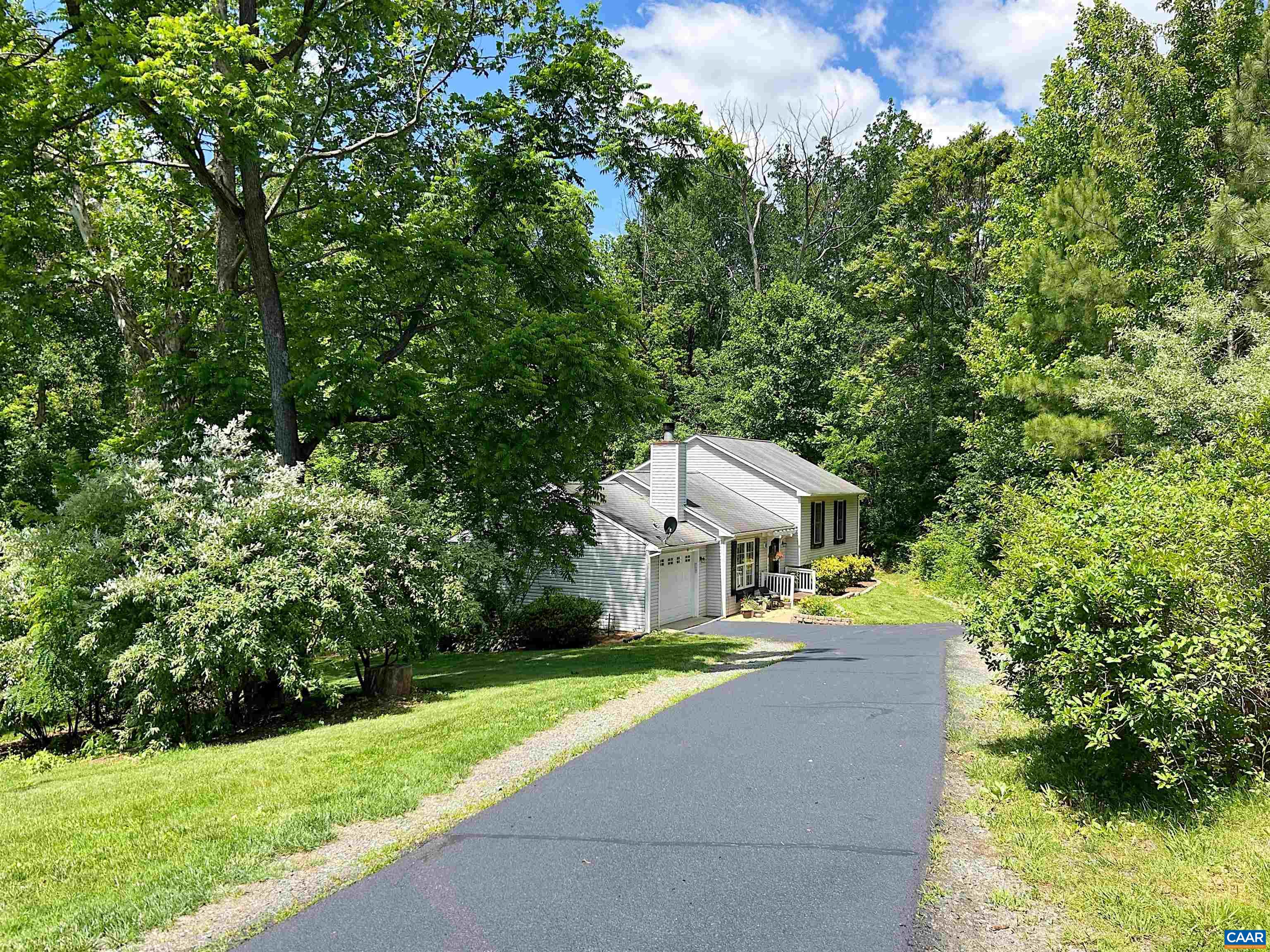 1203 AFTON MOUNTAIN RD, AFTON, Virginia 22920, 3 Bedrooms Bedrooms, ,2 BathroomsBathrooms,Residential,1203 AFTON MOUNTAIN RD,665962 MLS # 665962