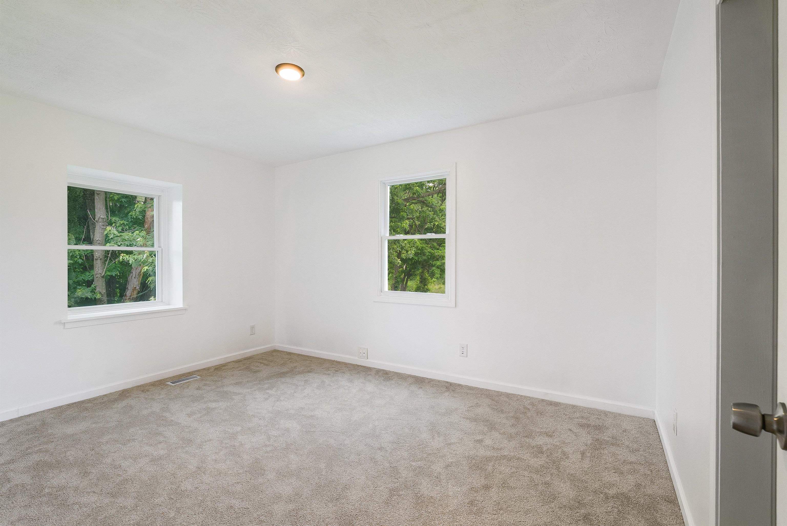 1114 MOUNTAIN VIEW DR, HARRISONBURG, Virginia 22801, 3 Bedrooms Bedrooms, ,1 BathroomBathrooms,Residential,1114 MOUNTAIN VIEW DR,665963 MLS # 665963