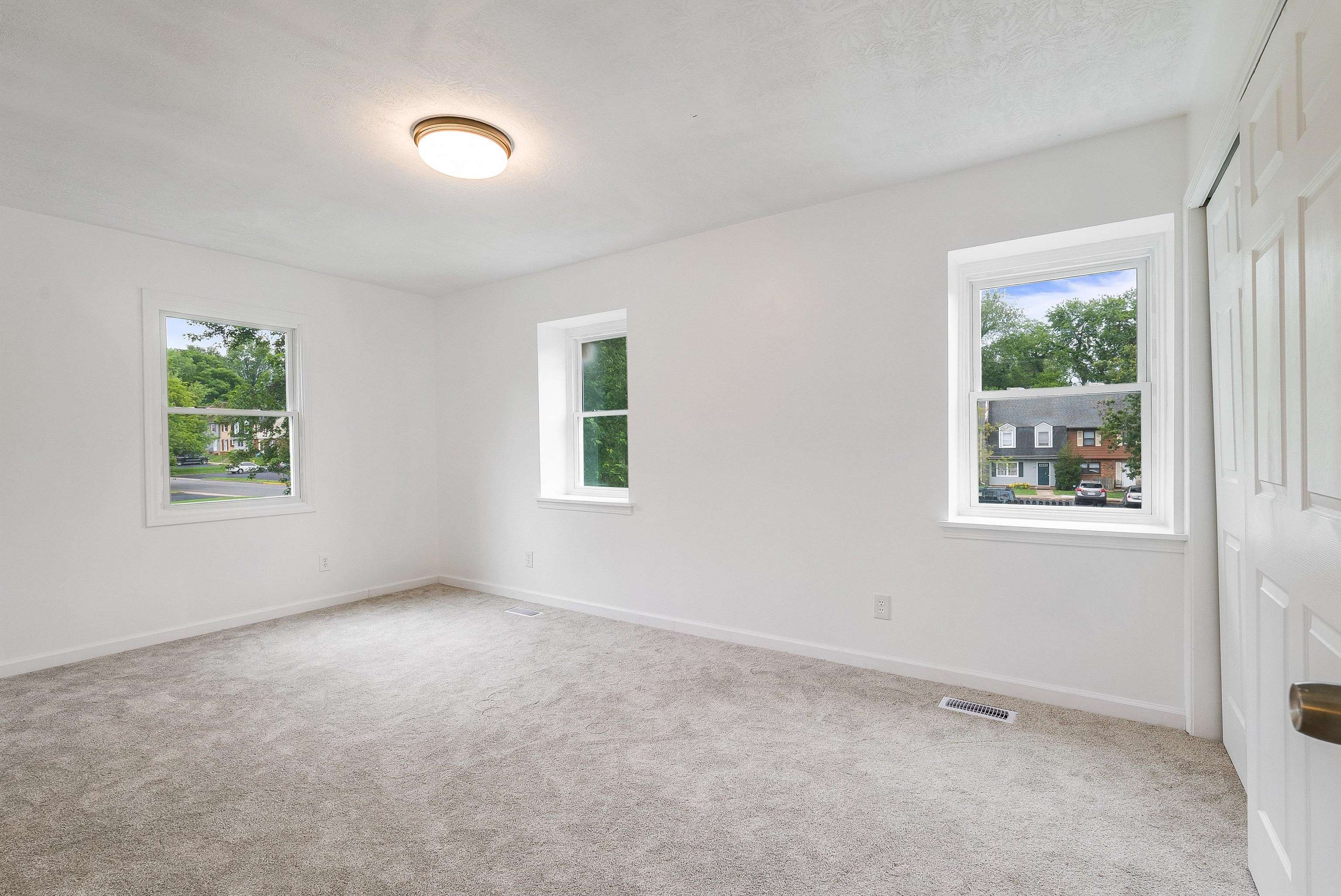 1114 MOUNTAIN VIEW DR, HARRISONBURG, Virginia 22801, 3 Bedrooms Bedrooms, ,1 BathroomBathrooms,Residential,1114 MOUNTAIN VIEW DR,665963 MLS # 665963