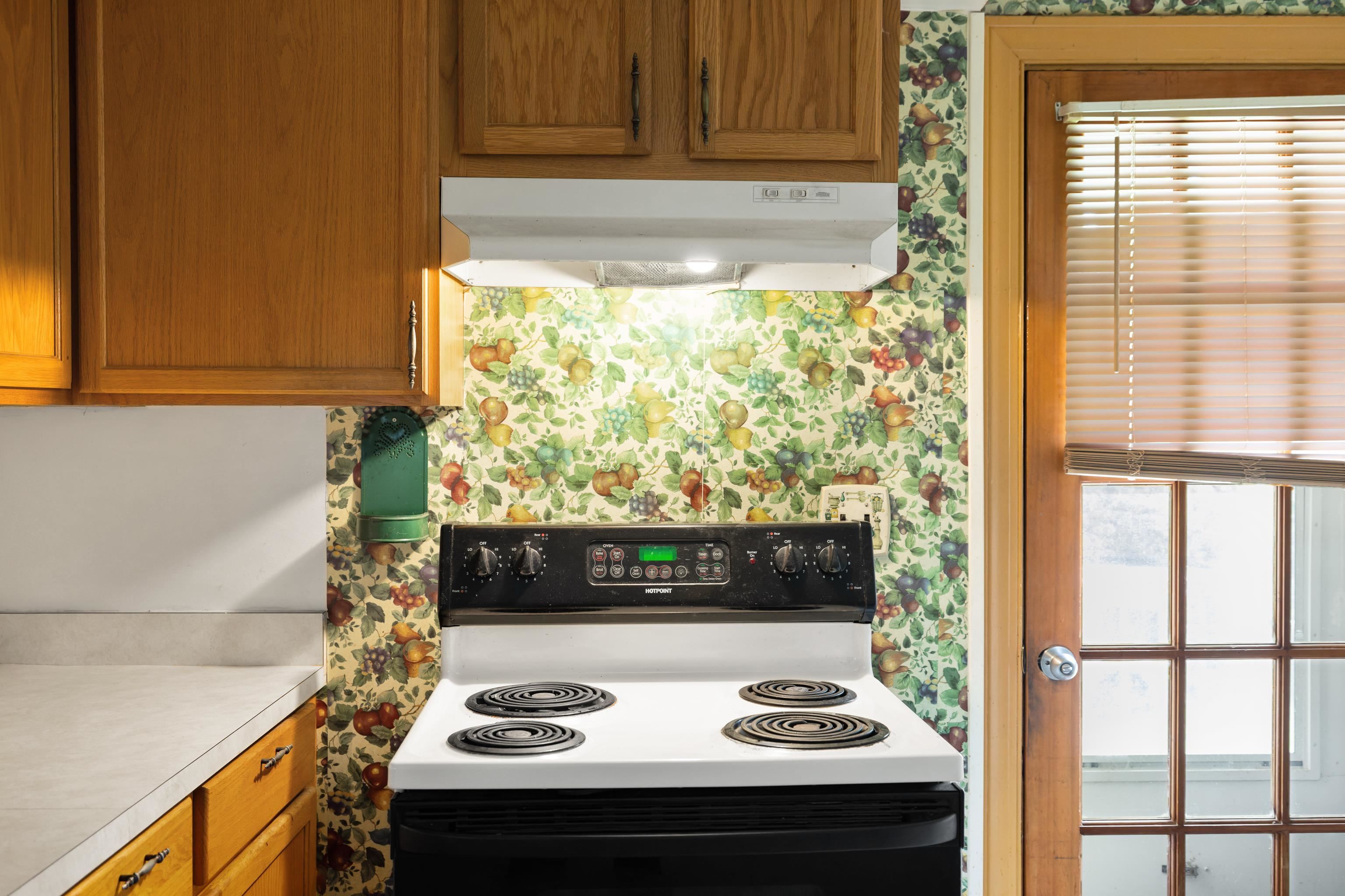 5942 MOSSY CREEK RD, BRIDGEWATER, Virginia 22812, 3 Bedrooms Bedrooms, ,2 BathroomsBathrooms,Residential,5942 MOSSY CREEK RD,665965 MLS # 665965