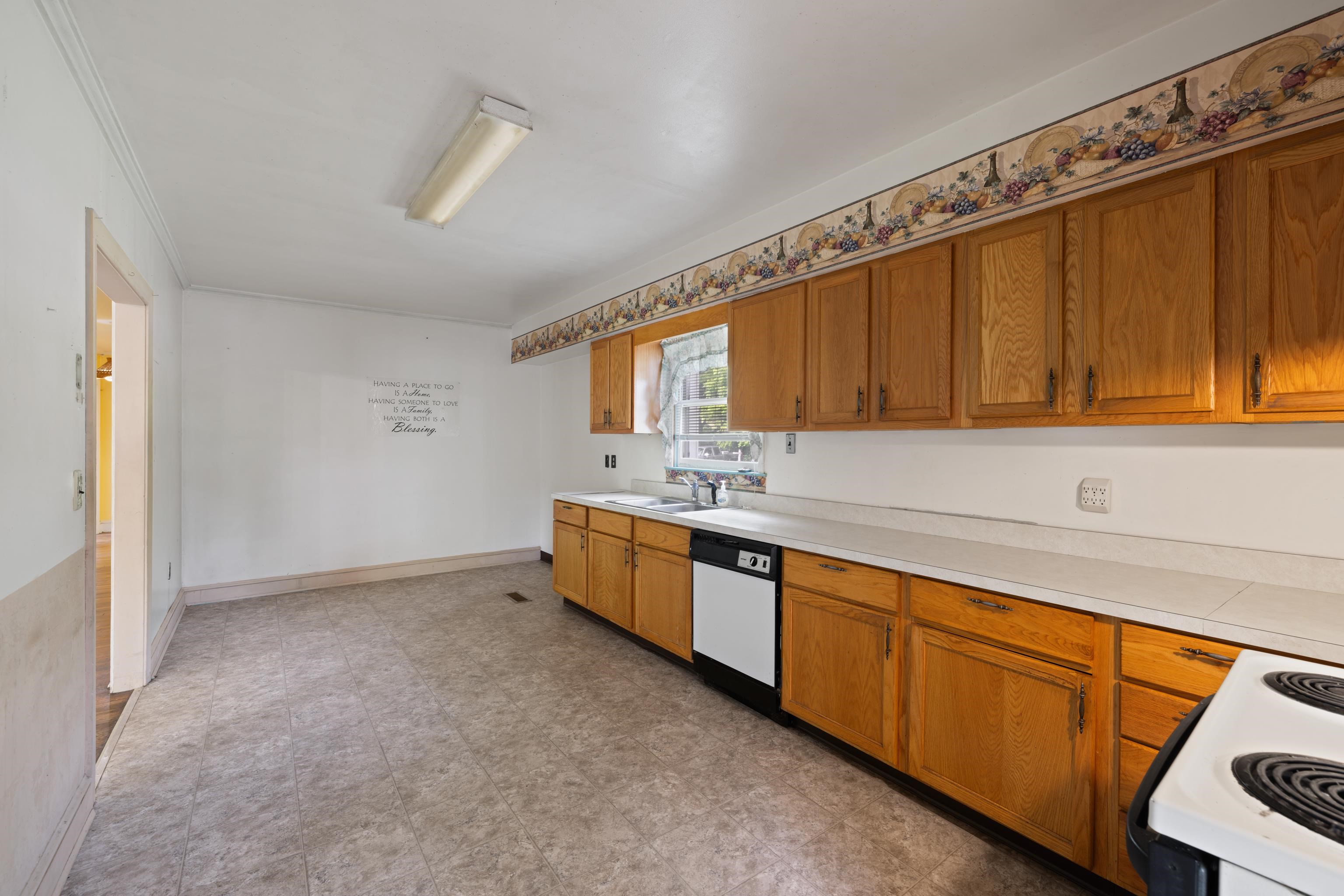 5942 MOSSY CREEK RD, BRIDGEWATER, Virginia 22812, 3 Bedrooms Bedrooms, ,2 BathroomsBathrooms,Residential,5942 MOSSY CREEK RD,665965 MLS # 665965