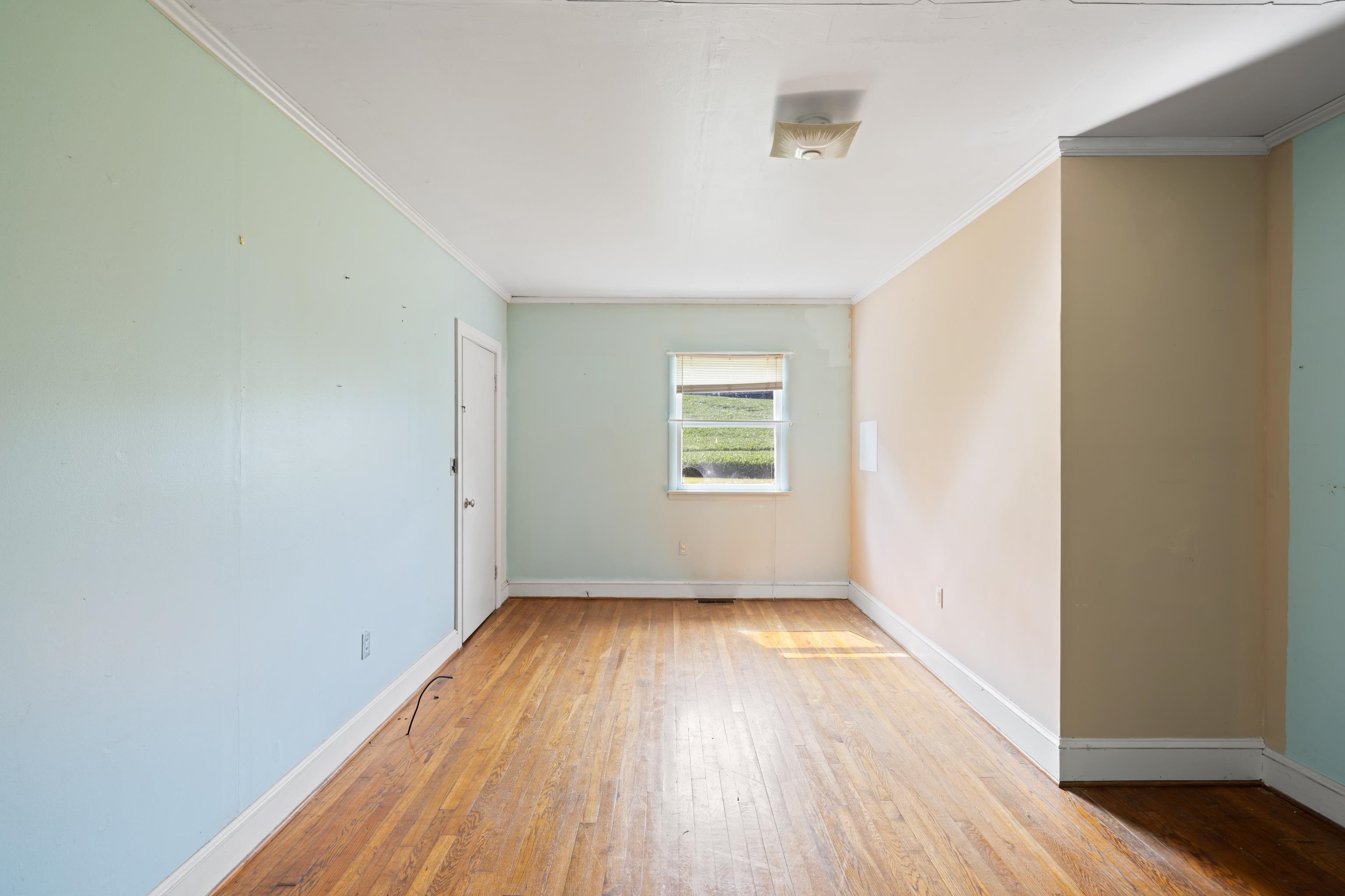 5942 MOSSY CREEK RD, BRIDGEWATER, Virginia 22812, 3 Bedrooms Bedrooms, ,2 BathroomsBathrooms,Residential,5942 MOSSY CREEK RD,665965 MLS # 665965