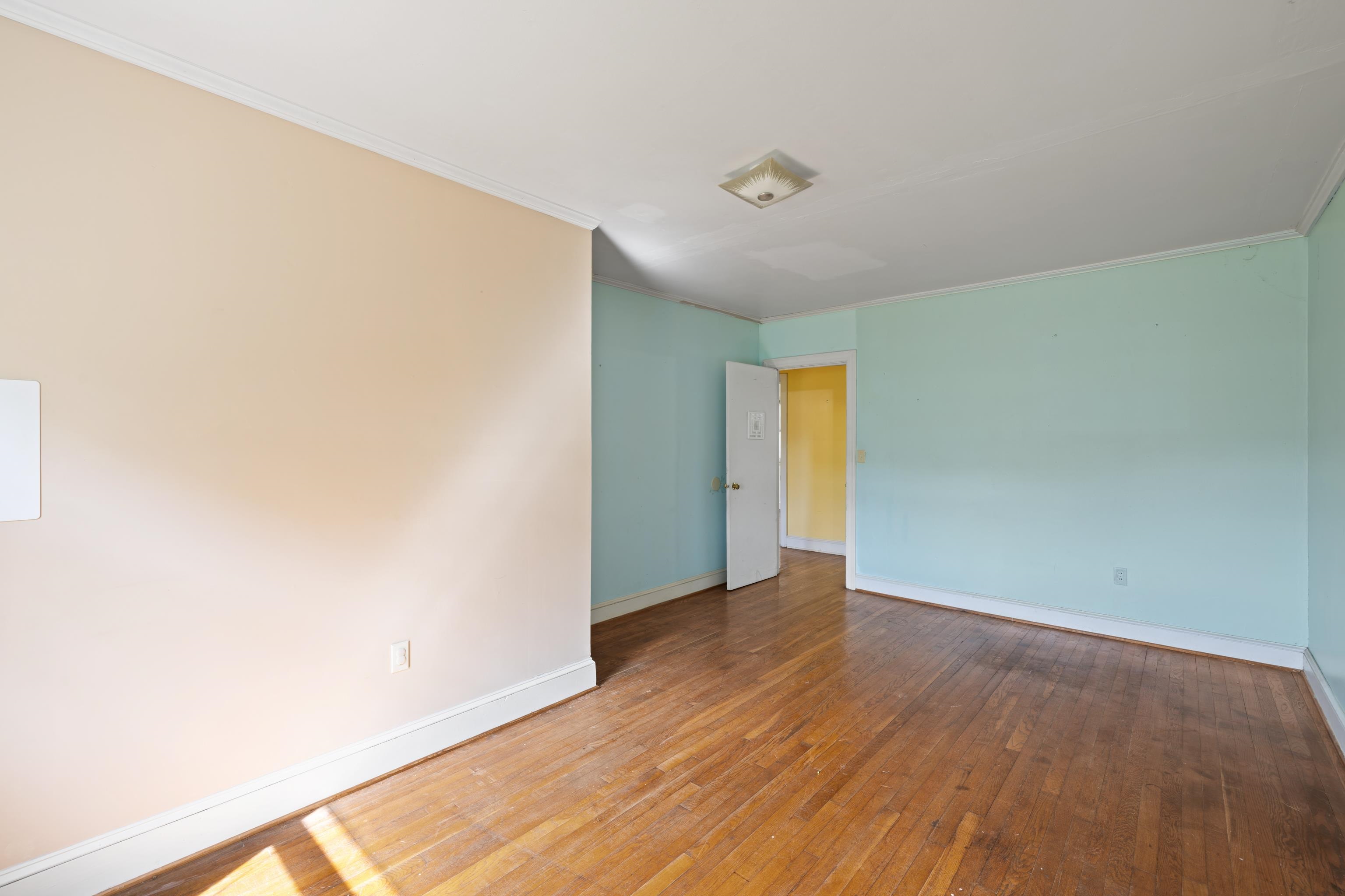 5942 MOSSY CREEK RD, BRIDGEWATER, Virginia 22812, 3 Bedrooms Bedrooms, ,2 BathroomsBathrooms,Residential,5942 MOSSY CREEK RD,665965 MLS # 665965