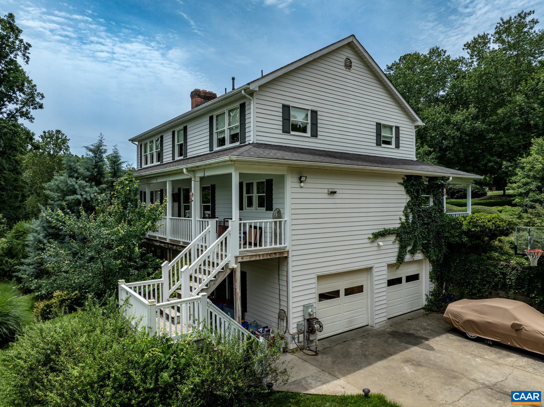 4 LEE CT, PALMYRA, Virginia 22963, 4 Bedrooms Bedrooms, ,3 BathroomsBathrooms,Residential,Serene Fairway Retreat by the Water,4 LEE CT,665966 MLS # 665966