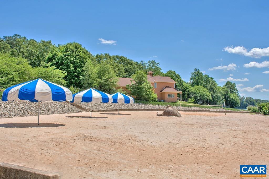 4 LEE CT, PALMYRA, Virginia 22963, 4 Bedrooms Bedrooms, ,3 BathroomsBathrooms,Residential,Serene Fairway Retreat by the Water,4 LEE CT,665966 MLS # 665966