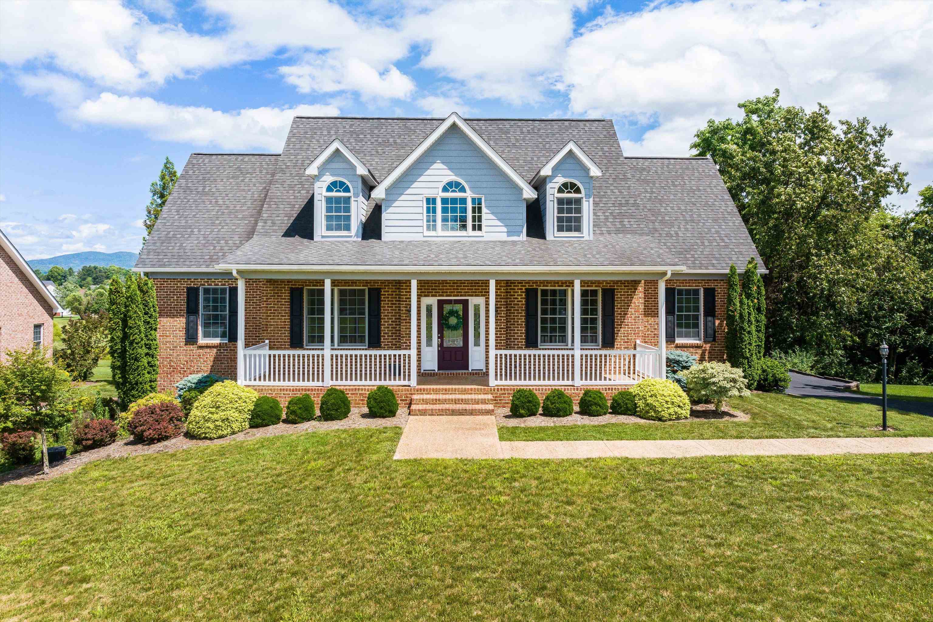 2554 VILLAGE DR, WAYNESBORO, Virginia 22980, 3 Bedrooms Bedrooms, ,2 BathroomsBathrooms,Residential,2554 VILLAGE DR,665967 MLS # 665967