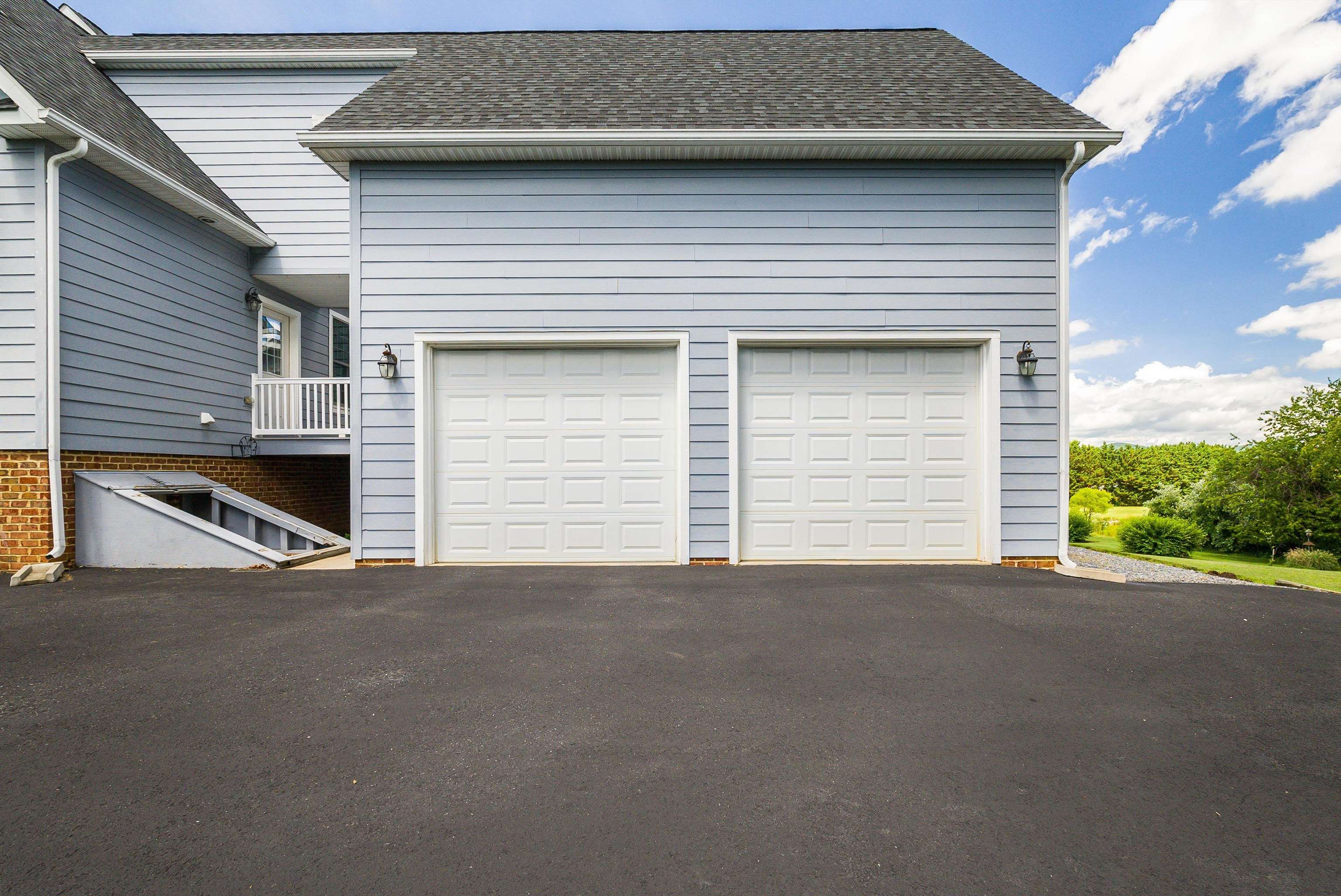 2554 VILLAGE DR, WAYNESBORO, Virginia 22980, 3 Bedrooms Bedrooms, ,2 BathroomsBathrooms,Residential,2554 VILLAGE DR,665967 MLS # 665967