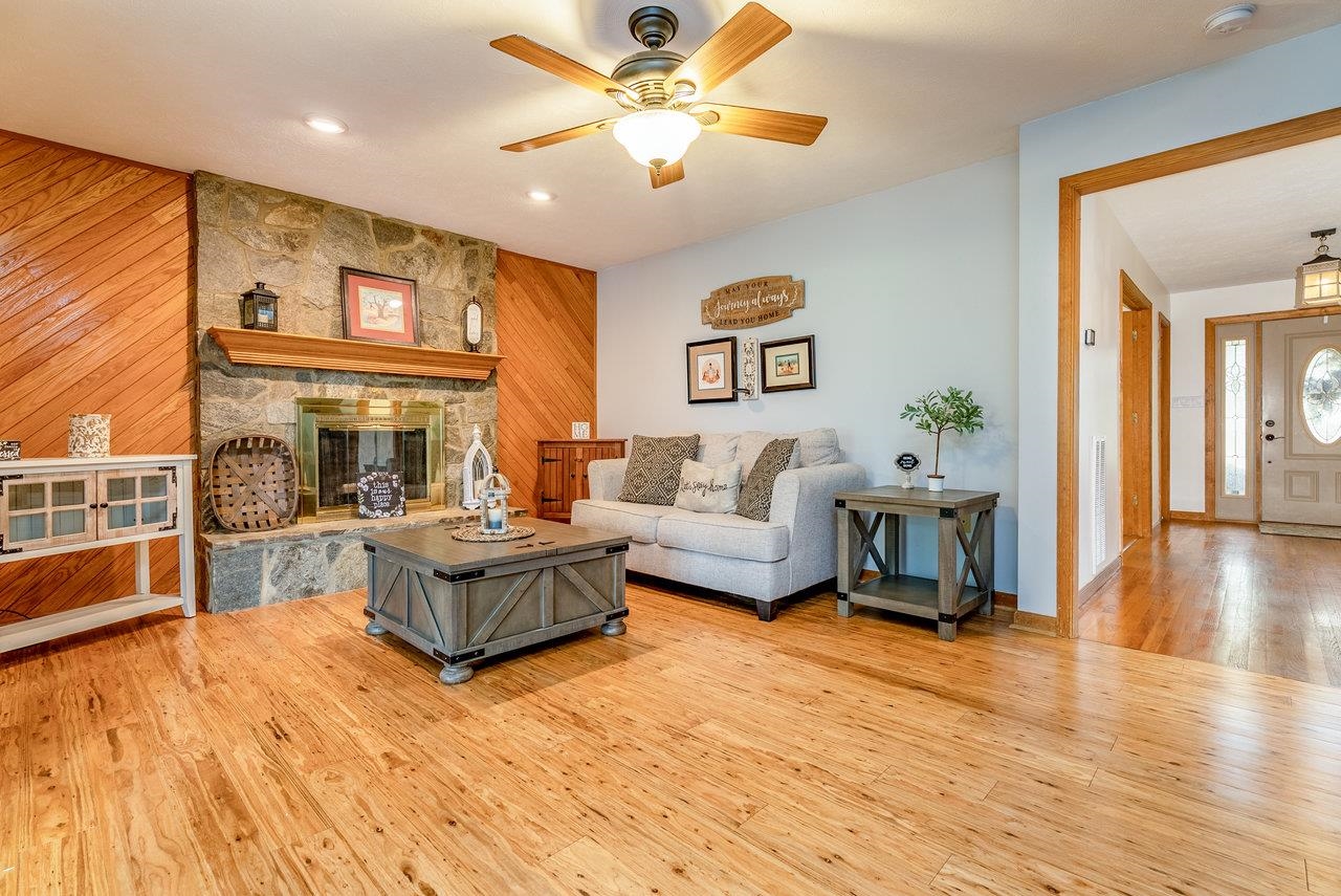 17962 OLD BARN LN, ELKTON, Virginia 22827, 4 Bedrooms Bedrooms, ,2 BathroomsBathrooms,Residential,17962 OLD BARN LN,665968 MLS # 665968