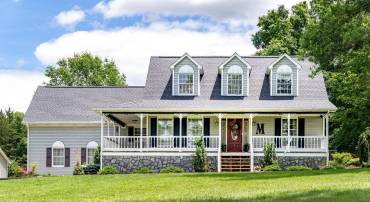 17962 OLD BARN LN, ELKTON, Virginia 22827, 4 Bedrooms Bedrooms, ,2 BathroomsBathrooms,Residential,17962 OLD BARN LN,665968 MLS # 665968