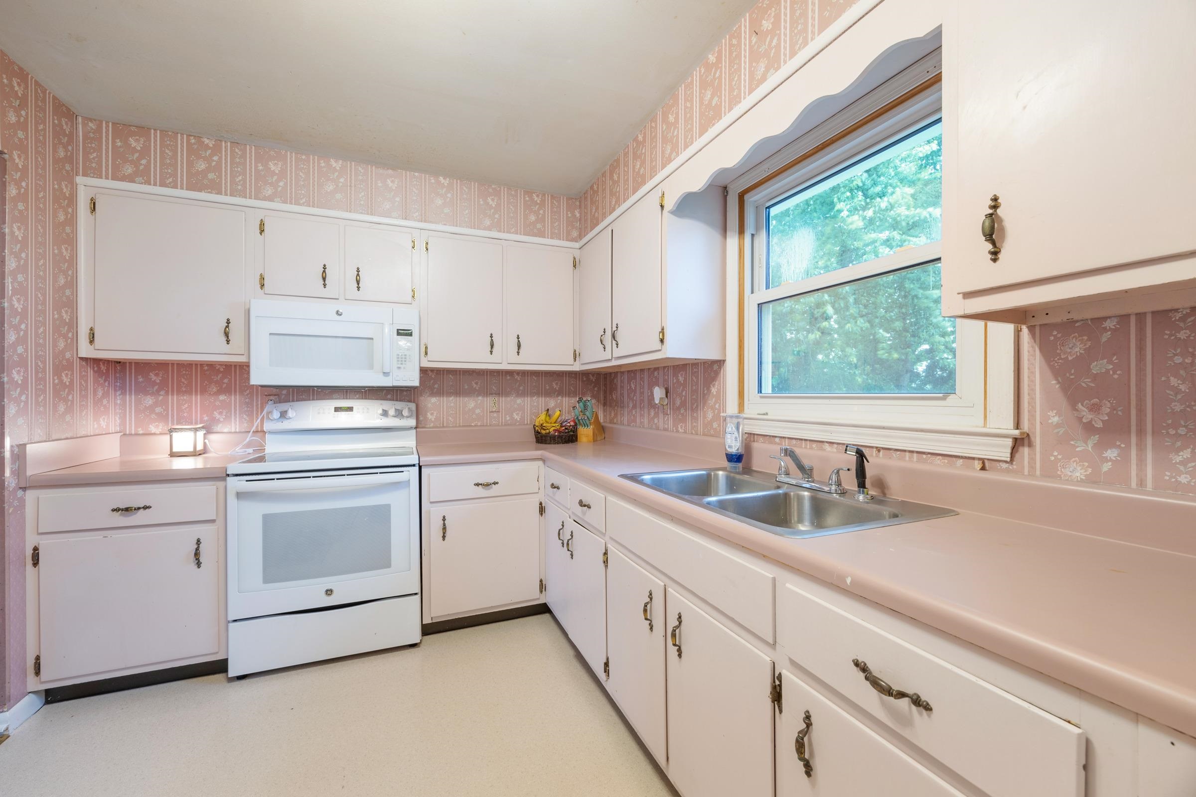 22286 SENEDO RD, EDINBURG, Virginia 22824, 3 Bedrooms Bedrooms, ,2 BathroomsBathrooms,Residential,22286 Senedo Rd,22286 SENEDO RD,665976 MLS # 665976