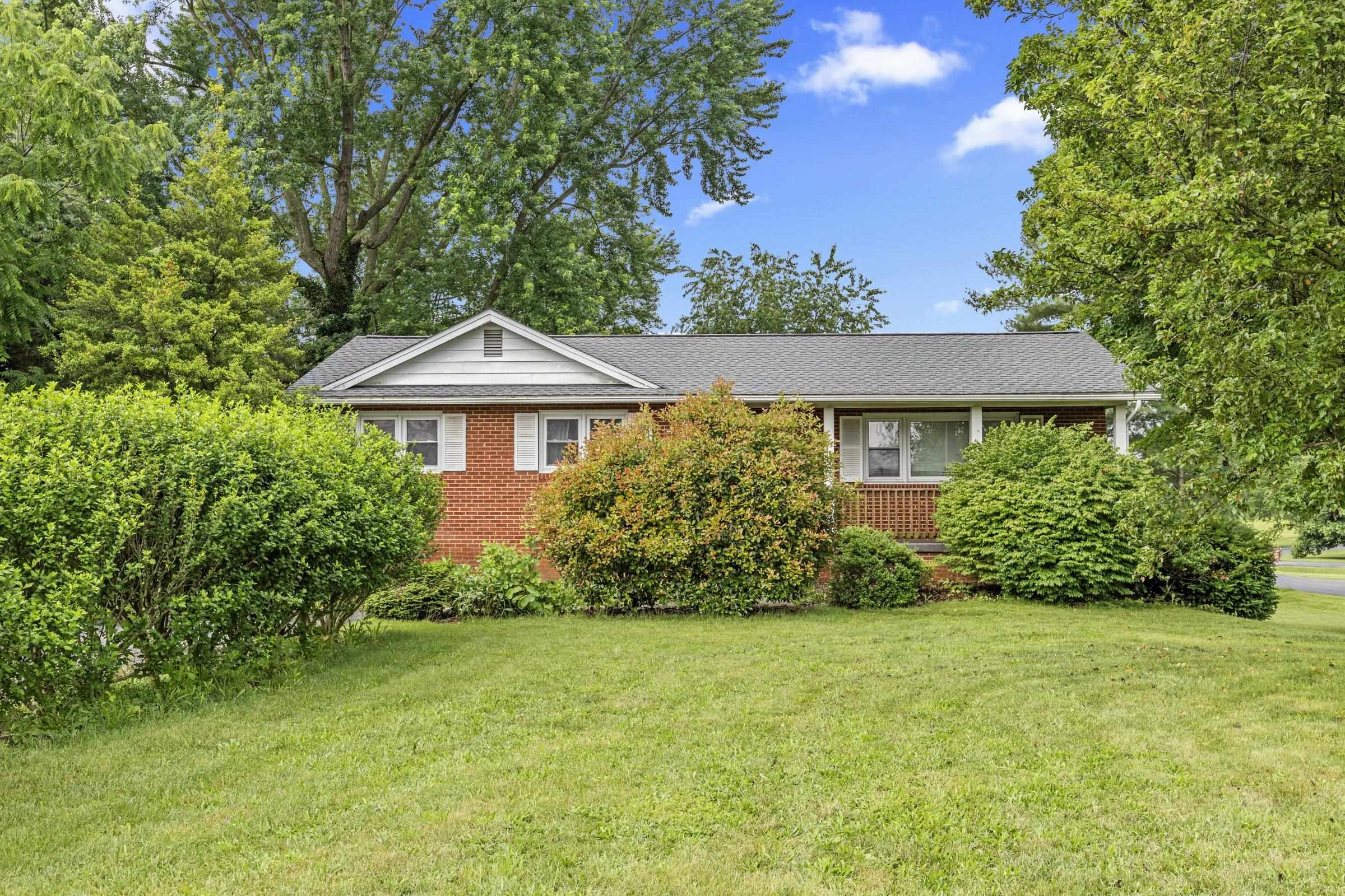 22286 SENEDO RD, EDINBURG, Virginia 22824, 3 Bedrooms Bedrooms, ,2 BathroomsBathrooms,Residential,22286 Senedo Rd,22286 SENEDO RD,665976 MLS # 665976