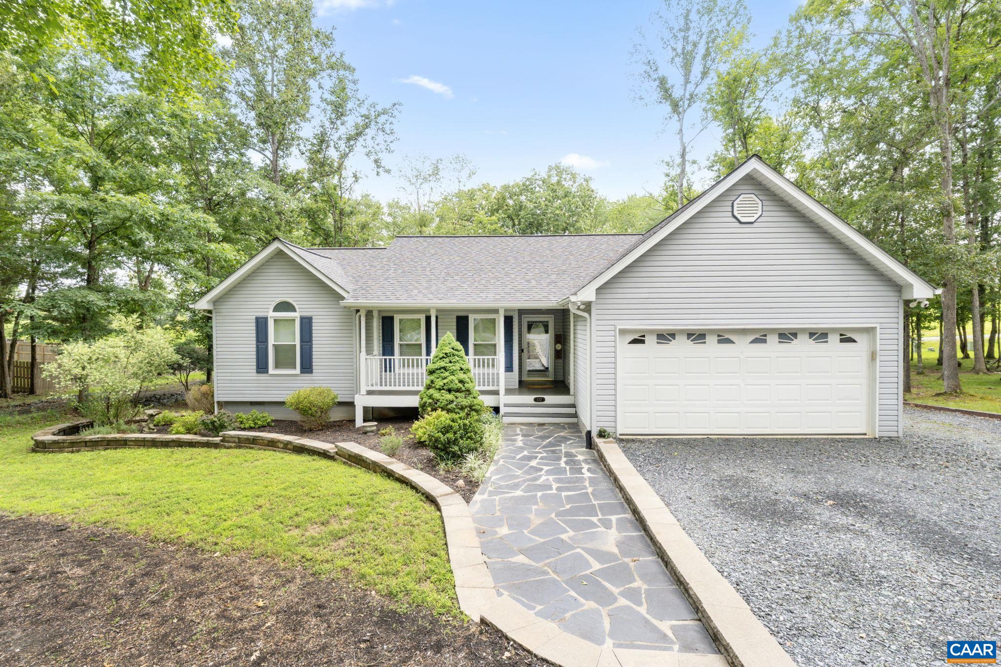 137 JEFFERSON DR, PALMYRA, Virginia 22963, 3 Bedrooms Bedrooms, ,2 BathroomsBathrooms,Residential,137 JEFFERSON DR,665984 MLS # 665984