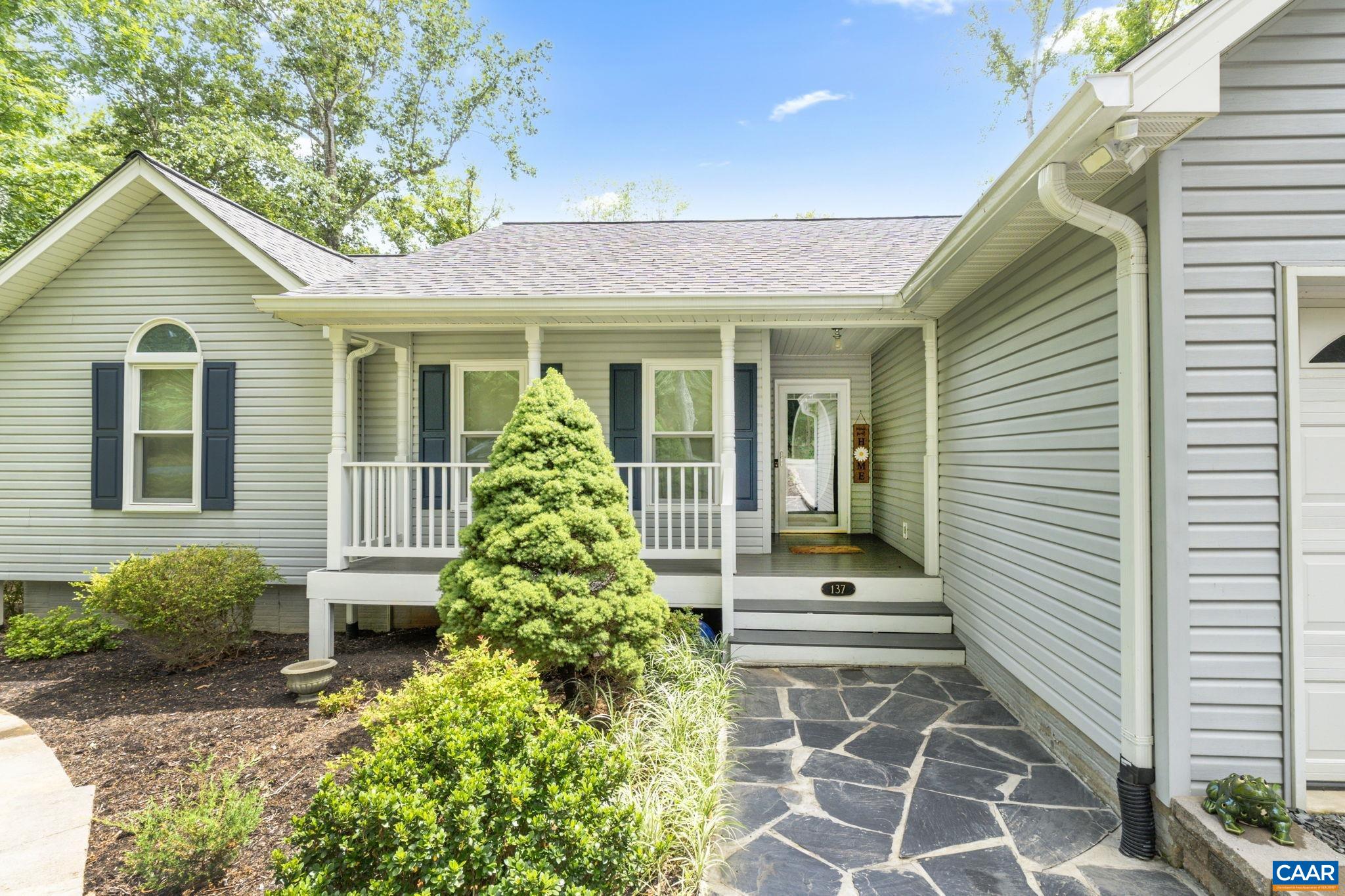 137 JEFFERSON DR, PALMYRA, Virginia 22963, 3 Bedrooms Bedrooms, ,2 BathroomsBathrooms,Residential,137 JEFFERSON DR,665984 MLS # 665984