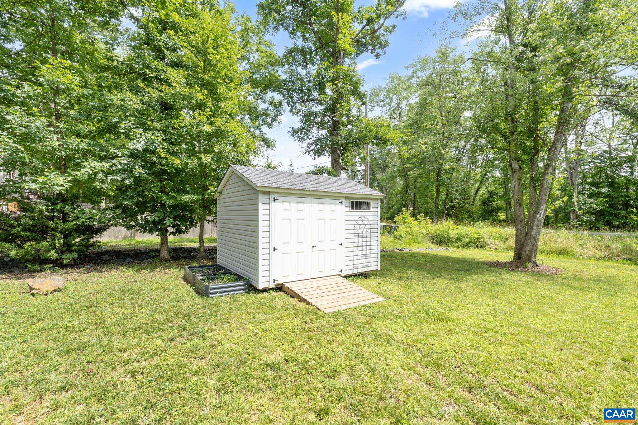 137 JEFFERSON DR, PALMYRA, Virginia 22963, 3 Bedrooms Bedrooms, ,2 BathroomsBathrooms,Residential,137 JEFFERSON DR,665984 MLS # 665984