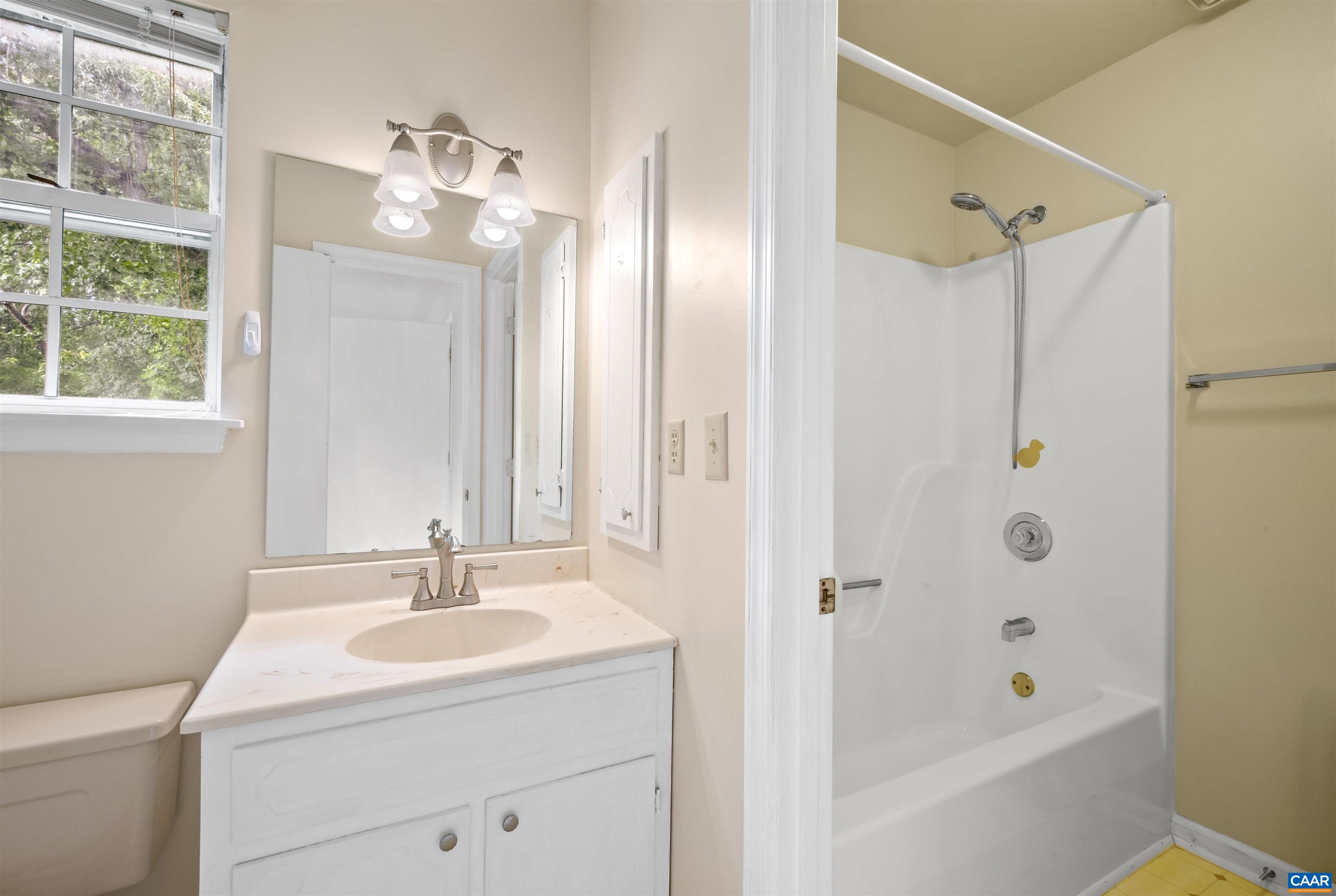 1616 COOL SPRING RD, CHARLOTTESVILLE, Virginia 22901, 3 Bedrooms Bedrooms, ,1 BathroomBathrooms,Residential,1616 COOL SPRING RD,665988 MLS # 665988