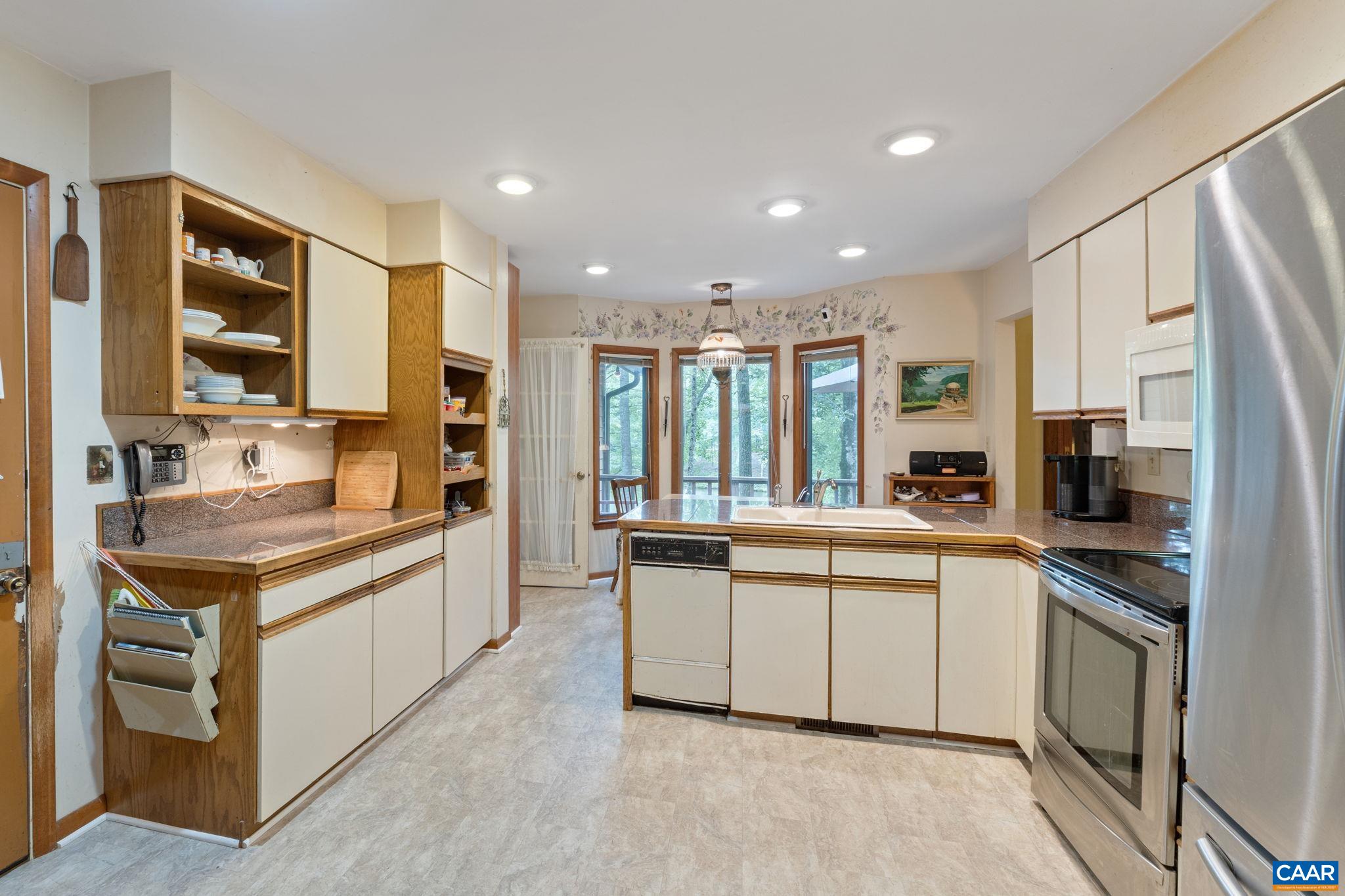 19 PIEDMONT LN, PALMYRA, Virginia 22963, 5 Bedrooms Bedrooms, ,4 BathroomsBathrooms,Residential,19 PIEDMONT LN,665992 MLS # 665992