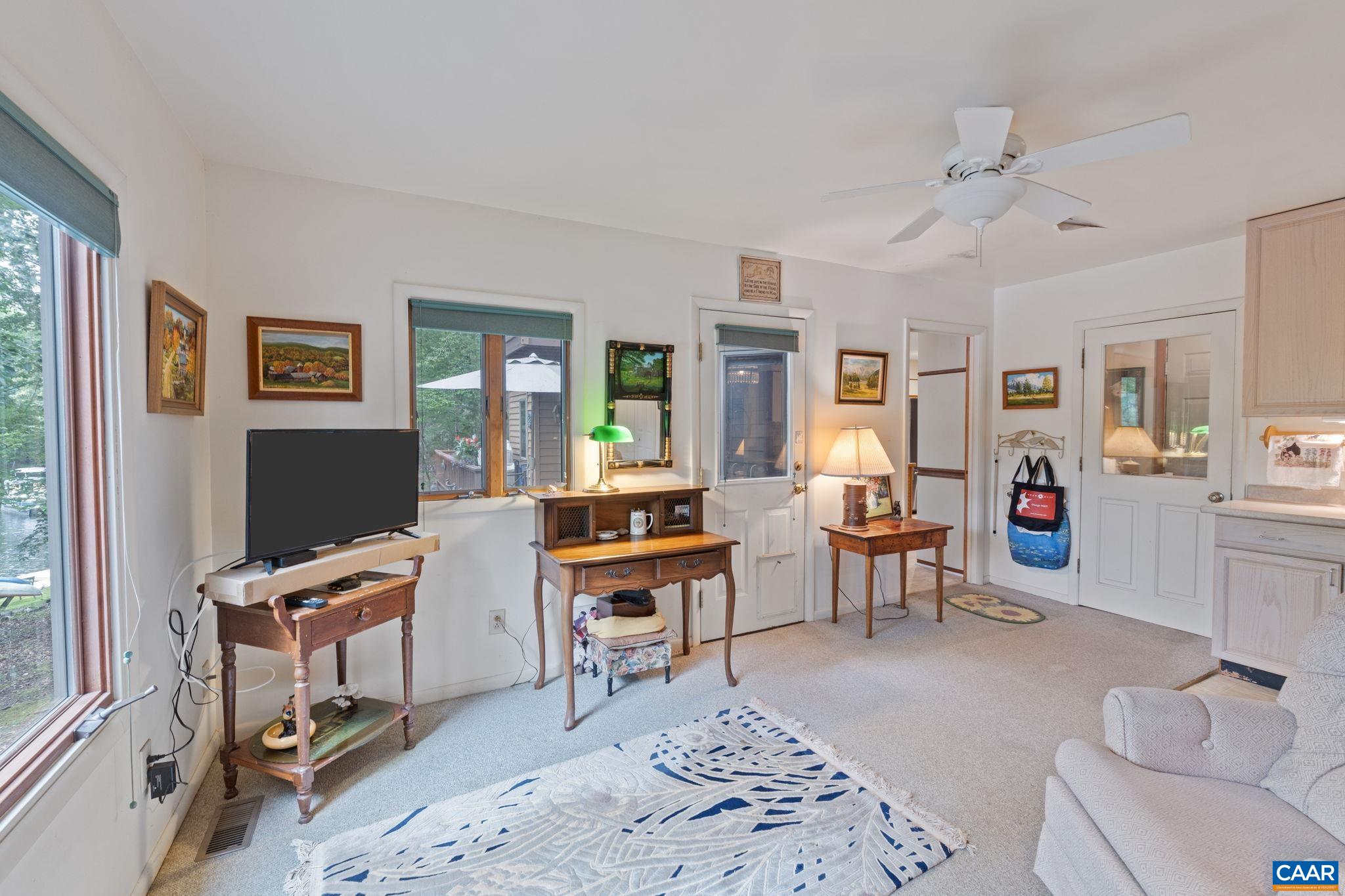 19 PIEDMONT LN, PALMYRA, Virginia 22963, 5 Bedrooms Bedrooms, ,4 BathroomsBathrooms,Residential,19 PIEDMONT LN,665992 MLS # 665992