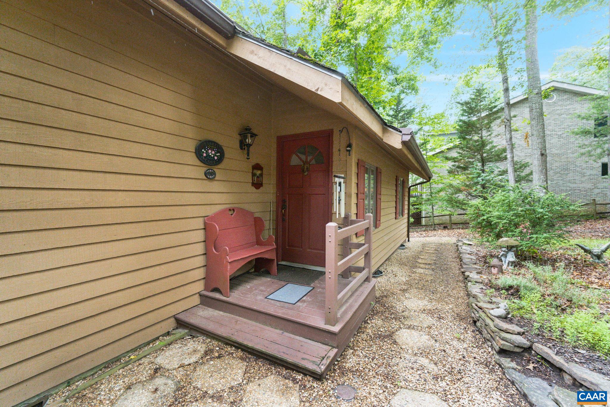19 PIEDMONT LN, PALMYRA, Virginia 22963, 5 Bedrooms Bedrooms, ,4 BathroomsBathrooms,Residential,19 PIEDMONT LN,665992 MLS # 665992