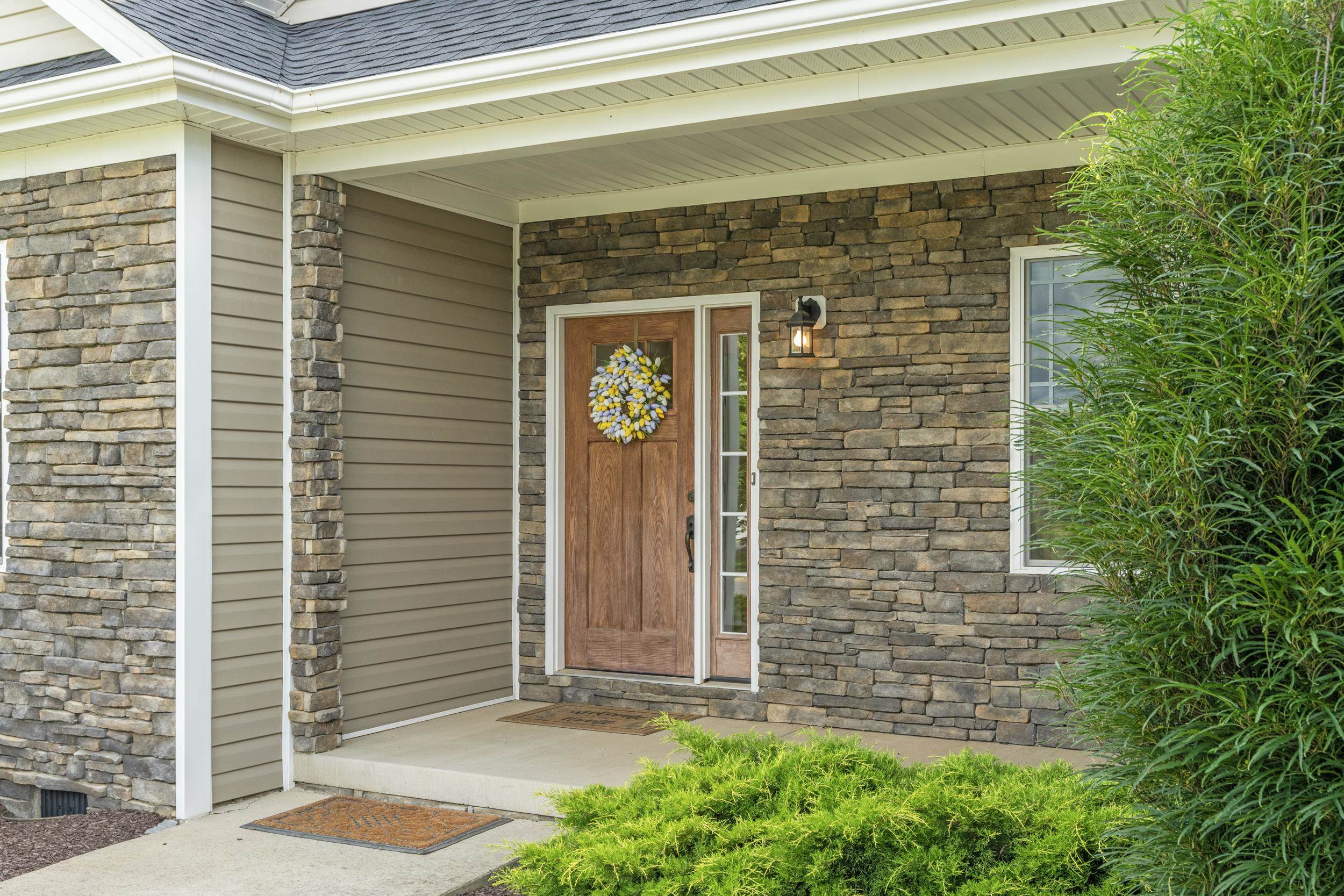 325 PETROS DR, WAYNESBORO, Virginia 22980, 3 Bedrooms Bedrooms, ,2 BathroomsBathrooms,Residential,325 PETROS DR,665993 MLS # 665993