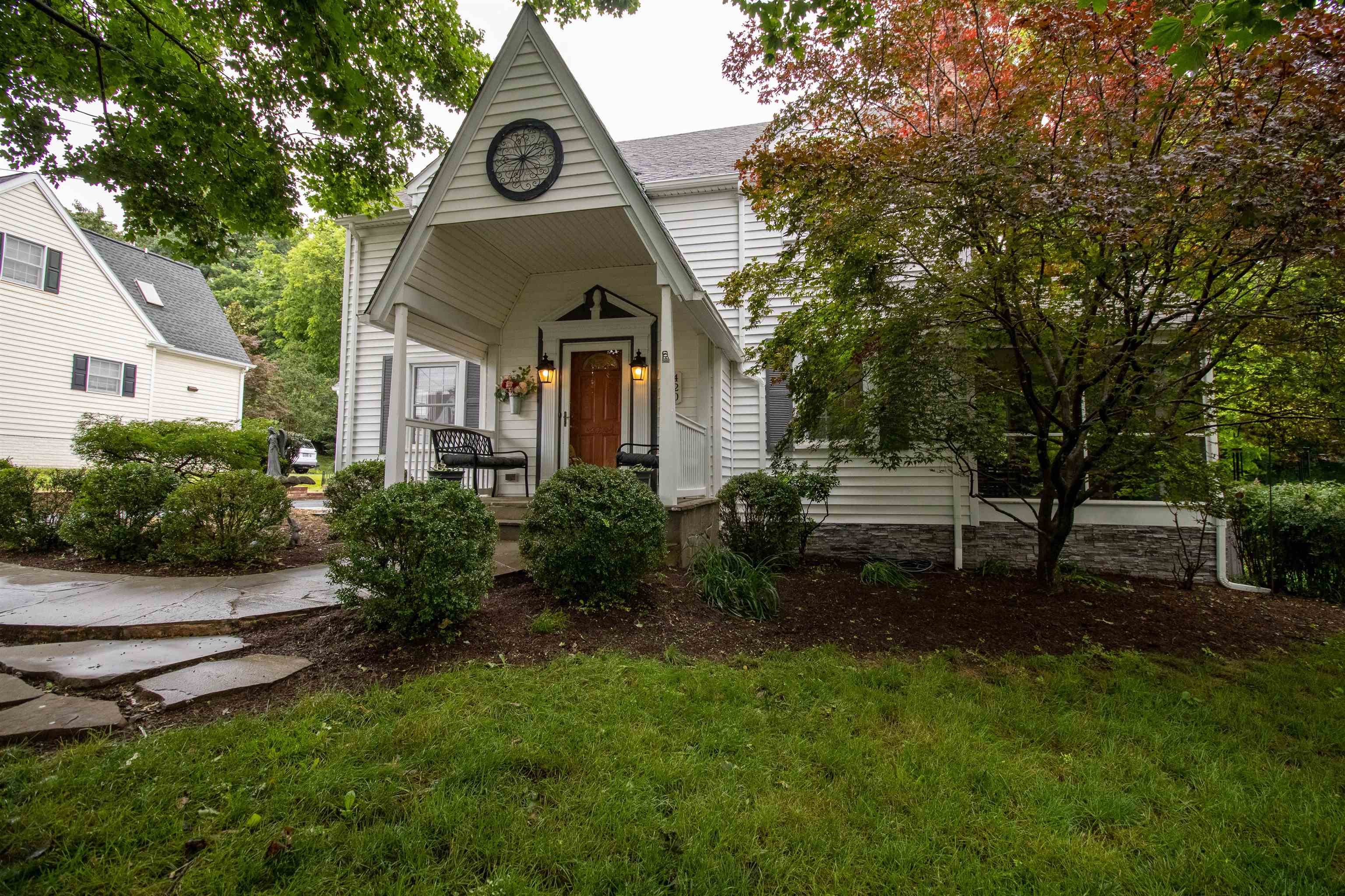 420 COLLEGE CIR, STAUNTON, Virginia 24401, 4 Bedrooms Bedrooms, ,3 BathroomsBathrooms,Residential,420 COLLEGE CIR,665994 MLS # 665994