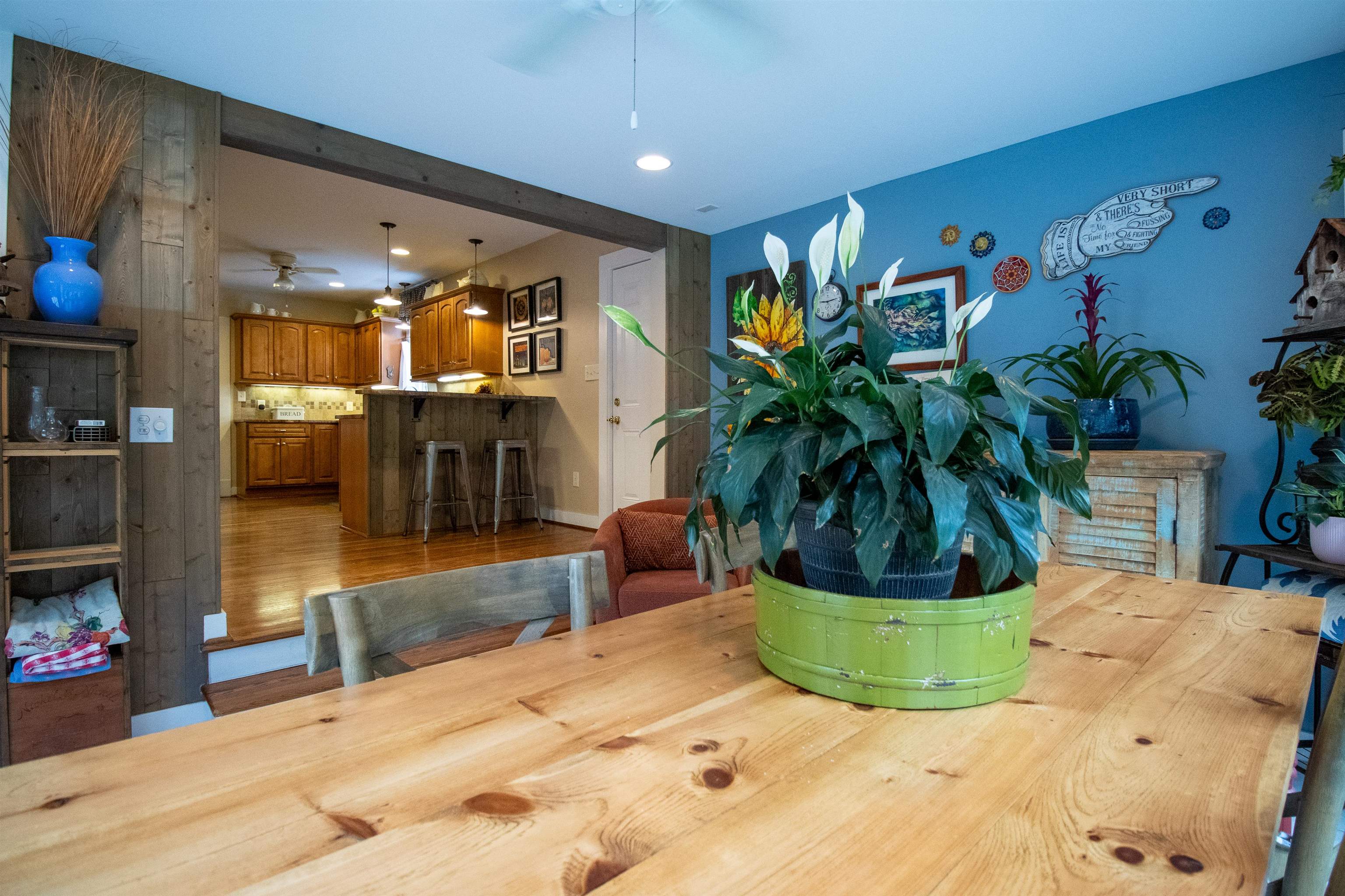 420 COLLEGE CIR, STAUNTON, Virginia 24401, 4 Bedrooms Bedrooms, ,3 BathroomsBathrooms,Residential,420 COLLEGE CIR,665994 MLS # 665994