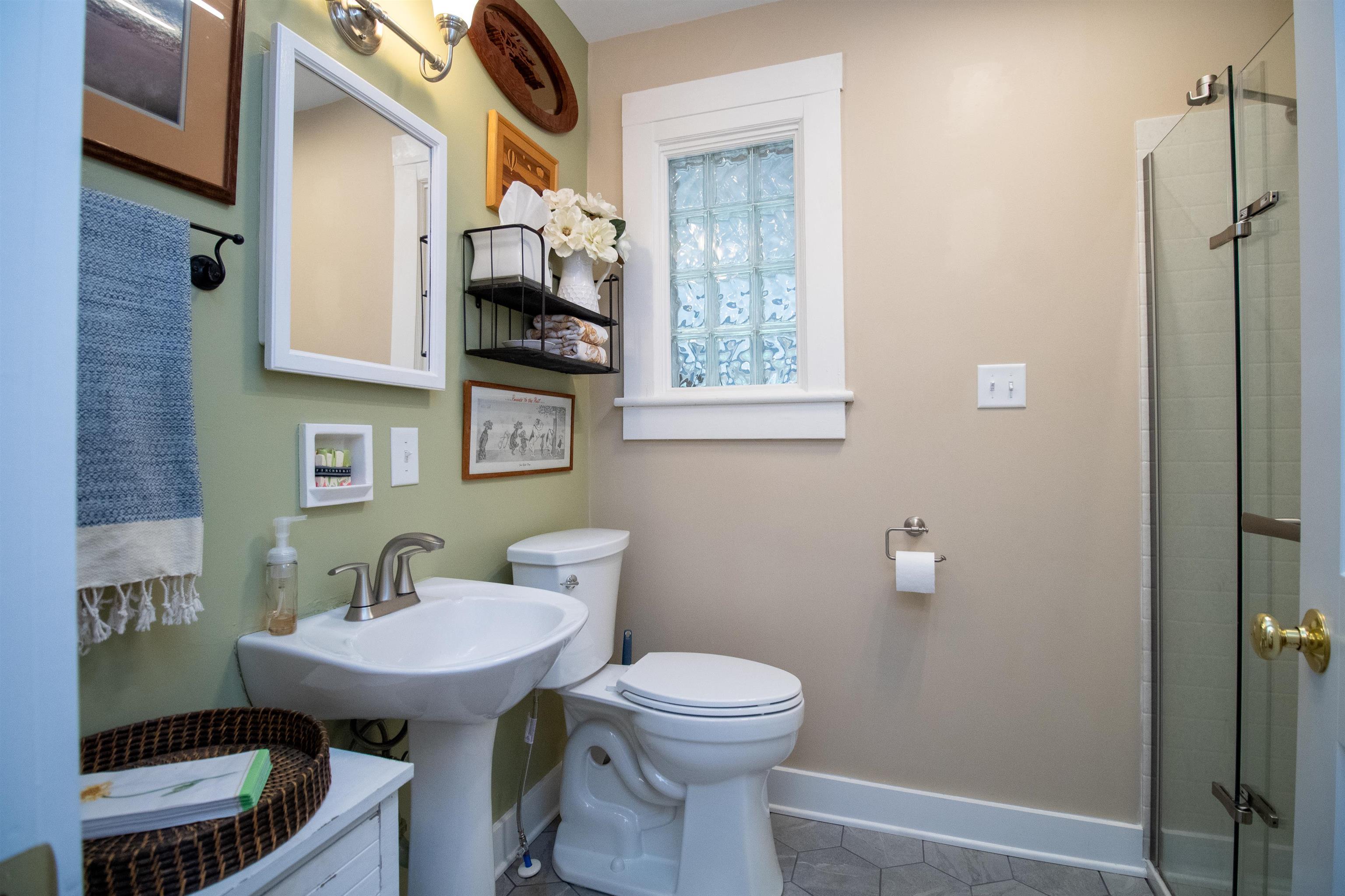 420 COLLEGE CIR, STAUNTON, Virginia 24401, 4 Bedrooms Bedrooms, ,3 BathroomsBathrooms,Residential,420 COLLEGE CIR,665994 MLS # 665994