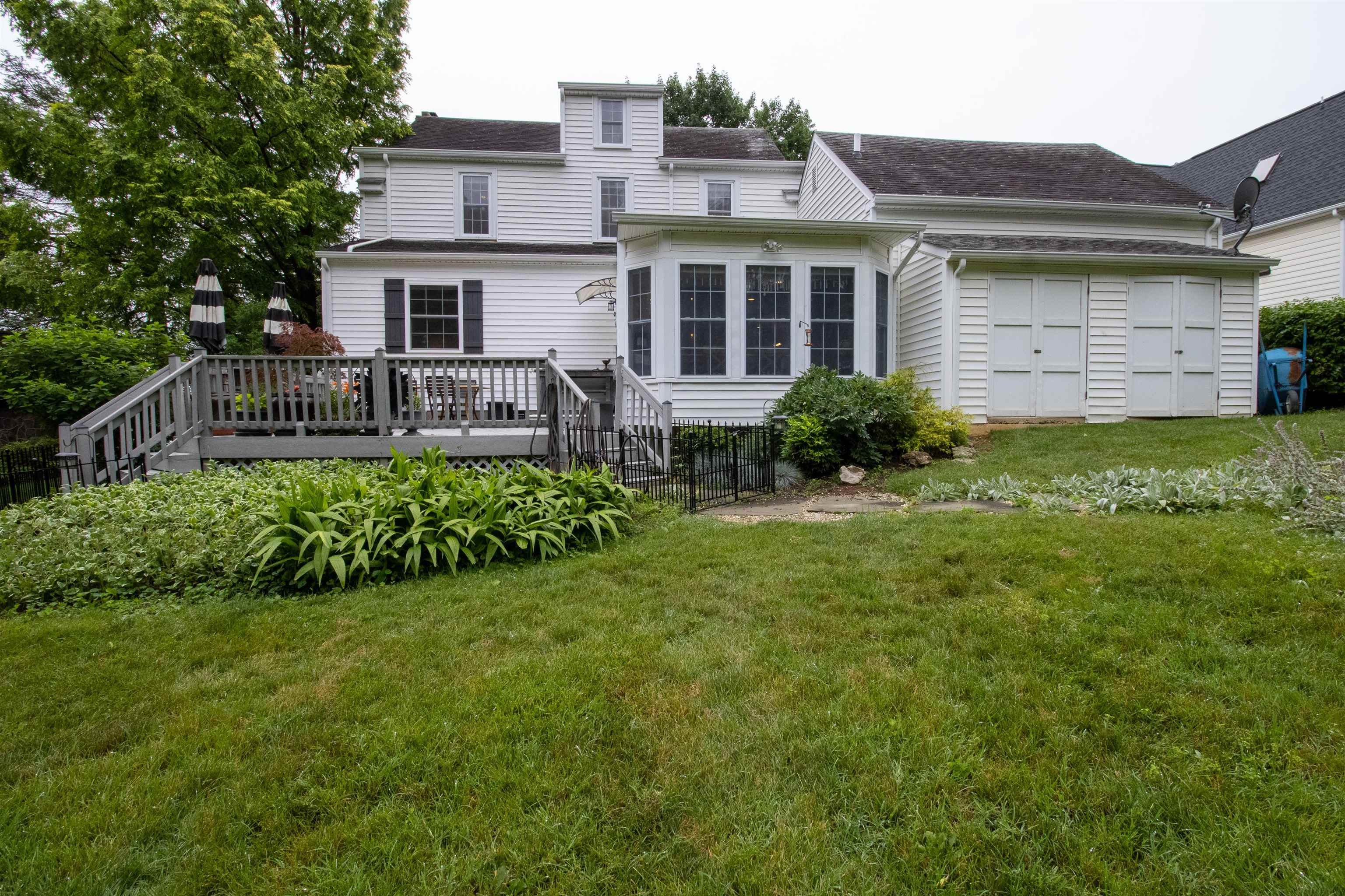 420 COLLEGE CIR, STAUNTON, Virginia 24401, 4 Bedrooms Bedrooms, ,3 BathroomsBathrooms,Residential,420 COLLEGE CIR,665994 MLS # 665994