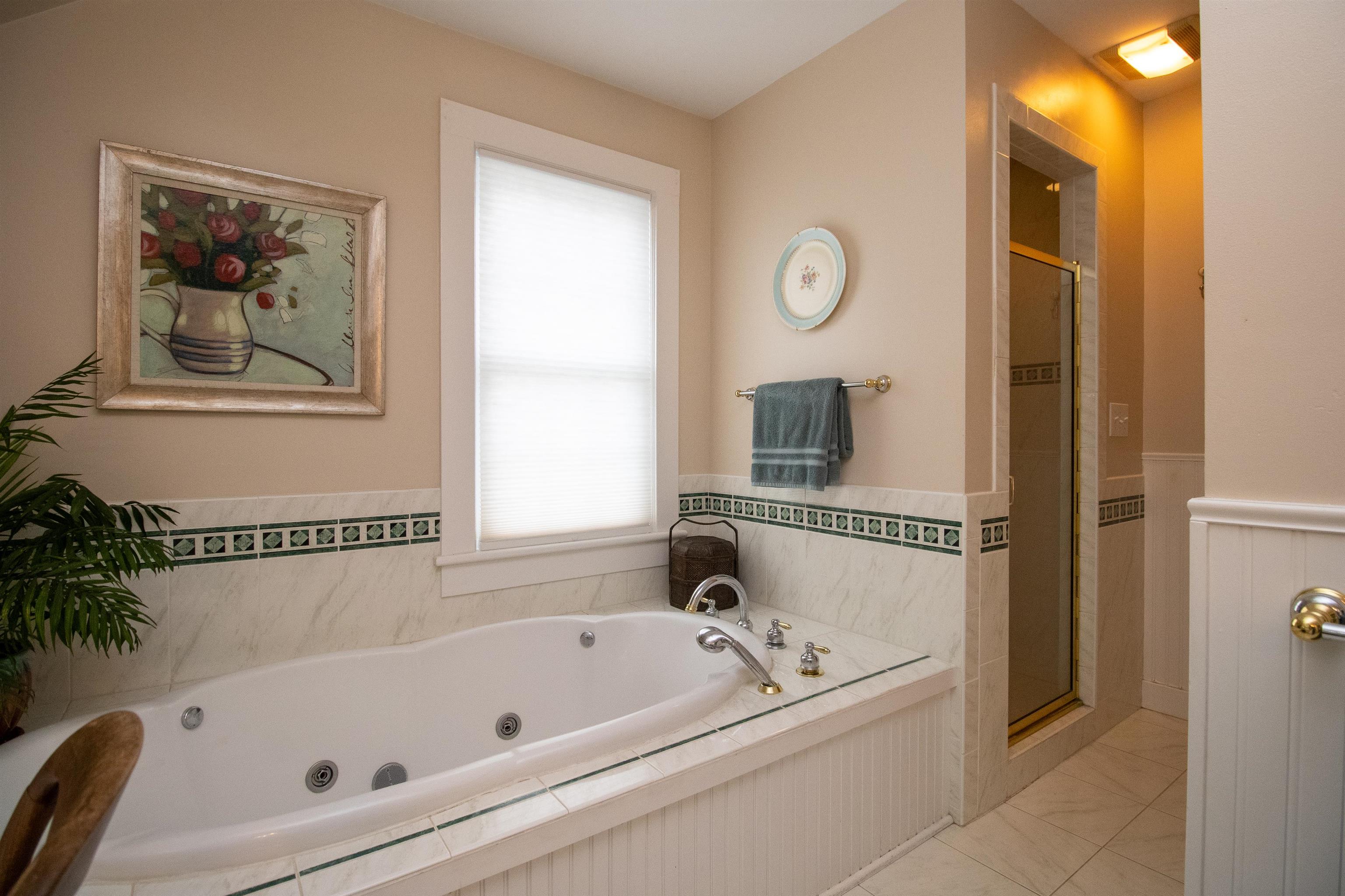 420 COLLEGE CIR, STAUNTON, Virginia 24401, 4 Bedrooms Bedrooms, ,3 BathroomsBathrooms,Residential,420 COLLEGE CIR,665994 MLS # 665994