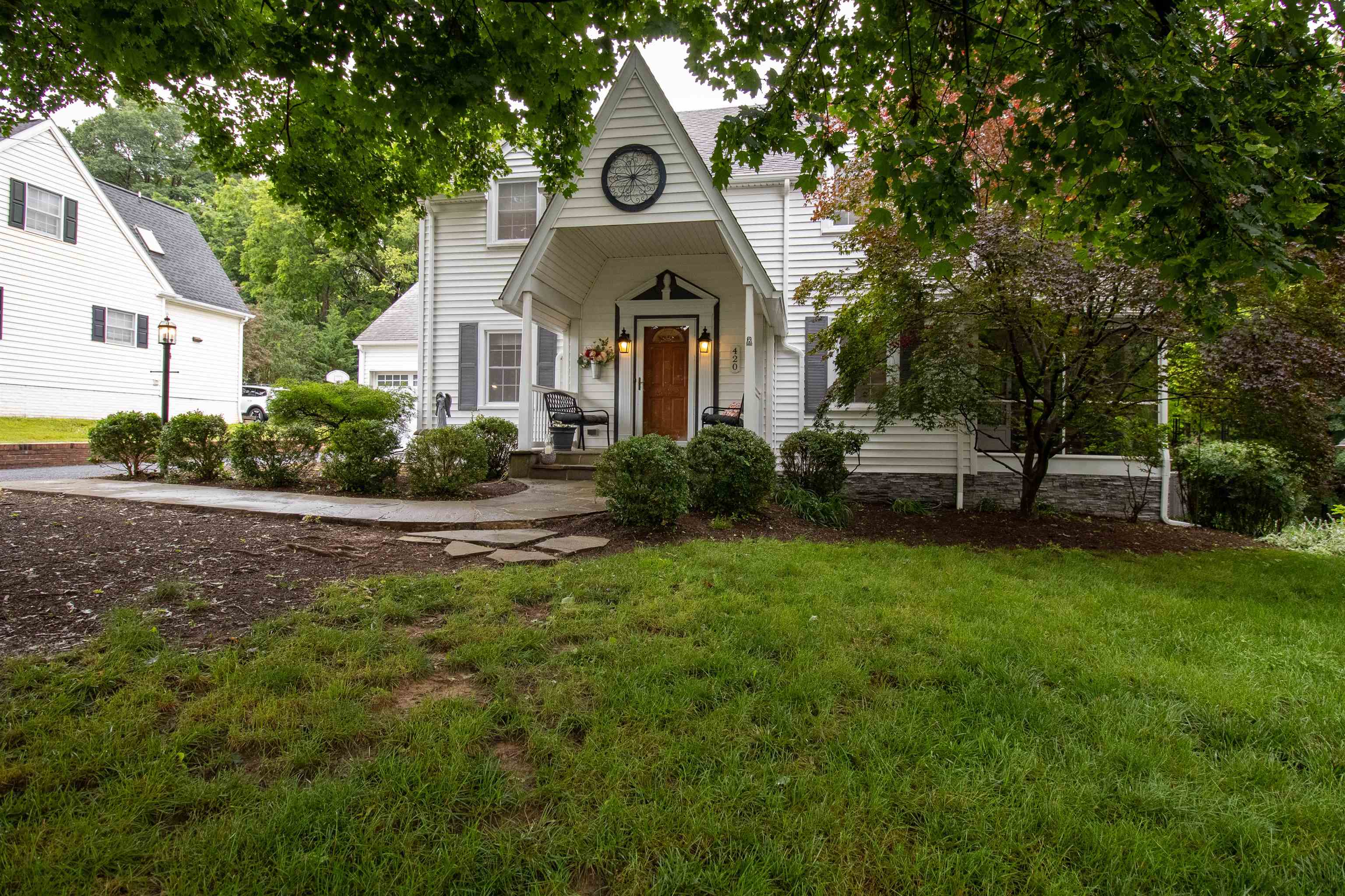 420 COLLEGE CIR, STAUNTON, Virginia 24401, 4 Bedrooms Bedrooms, ,3 BathroomsBathrooms,Residential,420 COLLEGE CIR,665994 MLS # 665994