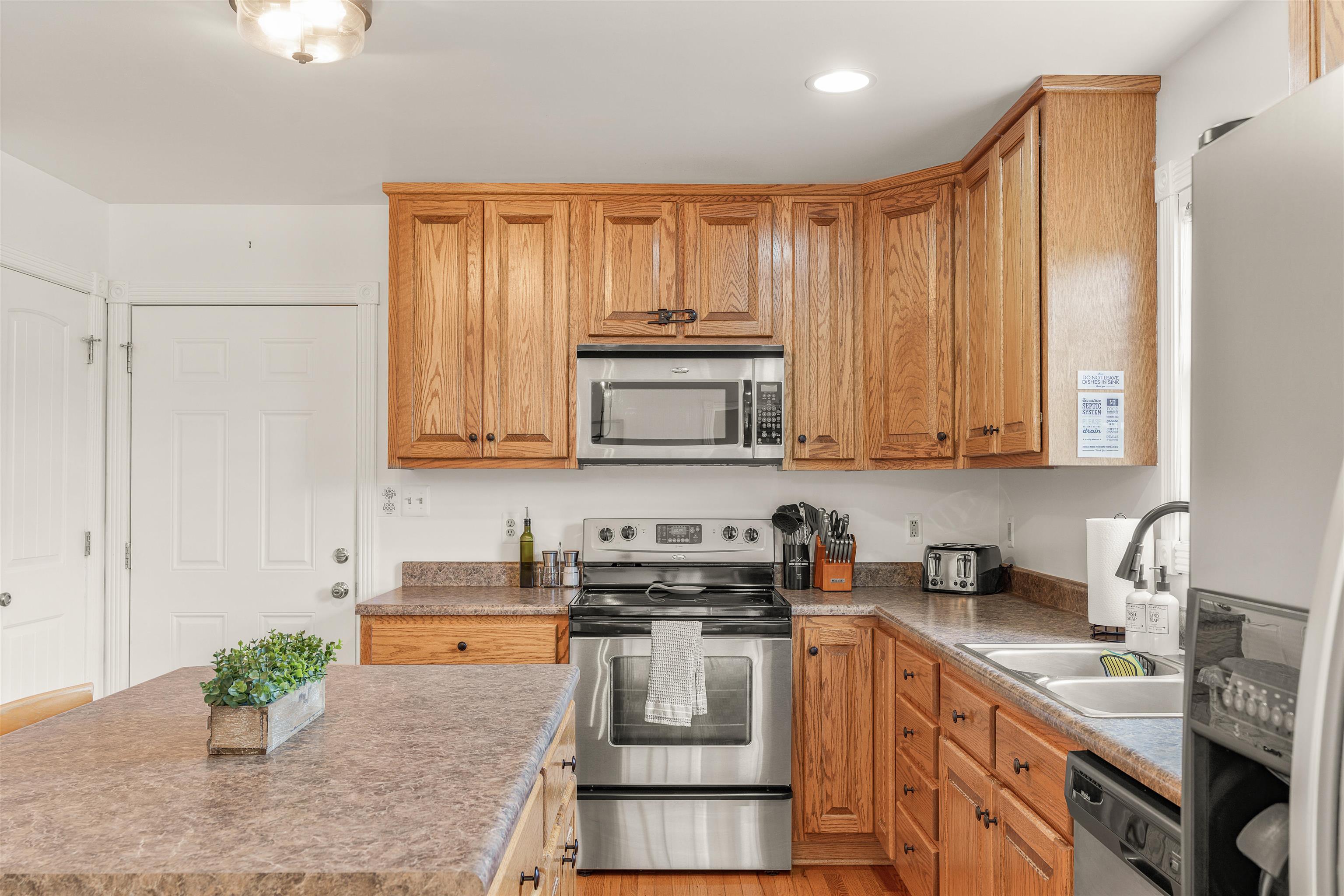 1415 KIMBALL RD, LURAY, Virginia 22835, 3 Bedrooms Bedrooms, ,2 BathroomsBathrooms,Residential,Sunset Mountain Retreat,1415 KIMBALL RD,665998 MLS # 665998