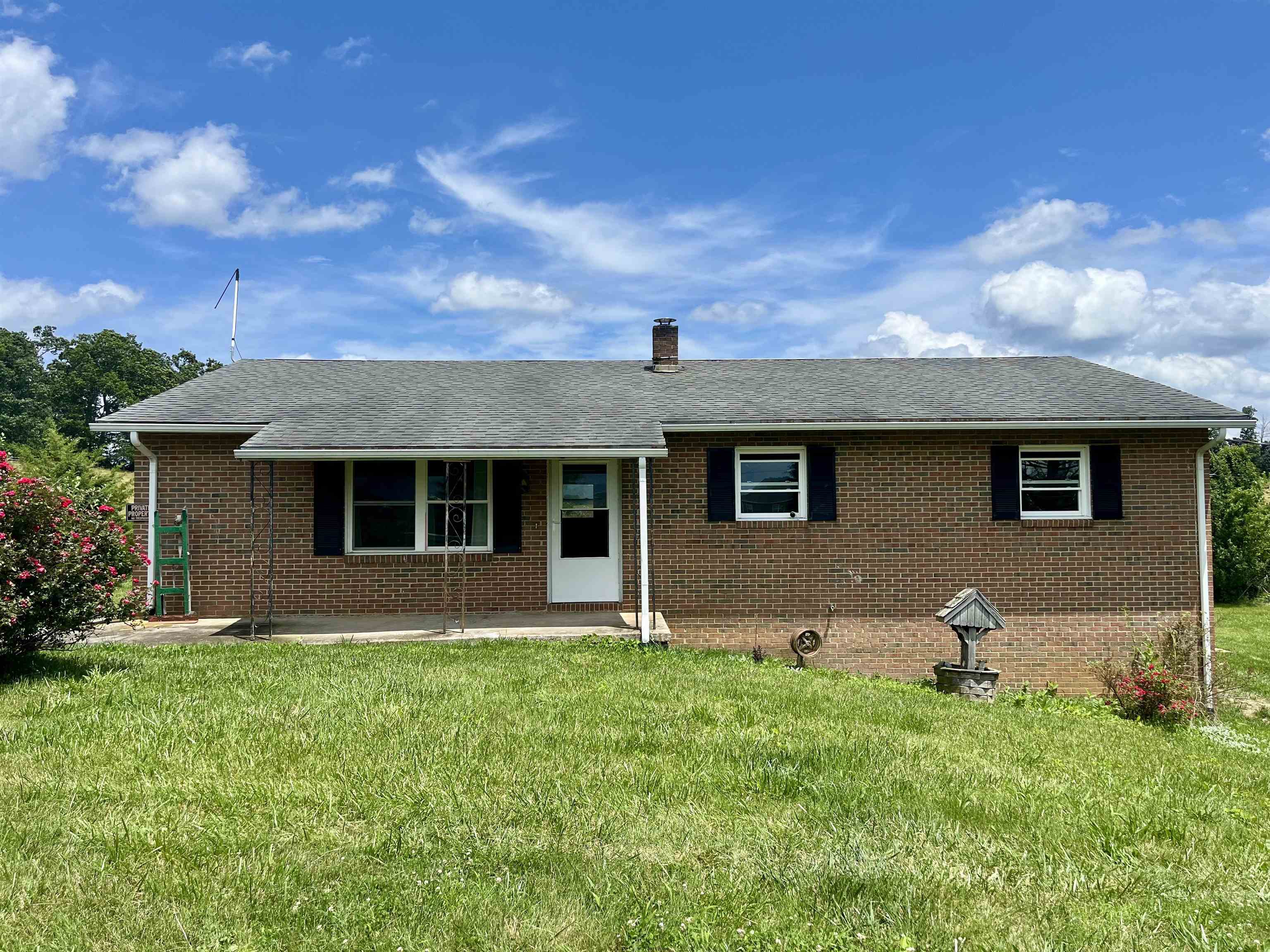 504 STEELES FORT RD, RAPHINE, Virginia 24472, 3 Bedrooms Bedrooms, ,1 BathroomBathrooms,Residential,504 STEELES FORT RD,665999 MLS # 665999