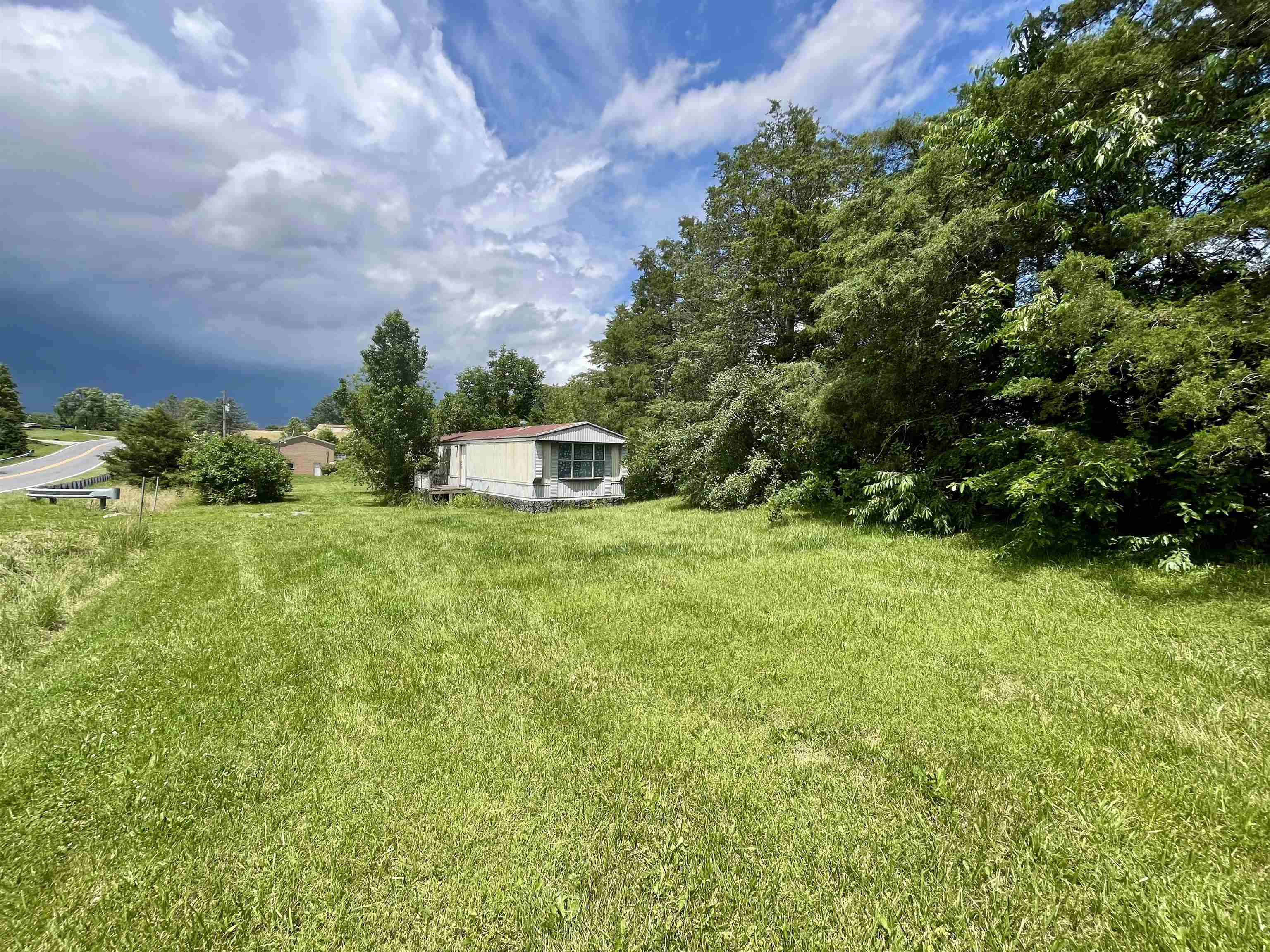 504 STEELES FORT RD, RAPHINE, Virginia 24472, 3 Bedrooms Bedrooms, ,1 BathroomBathrooms,Residential,504 STEELES FORT RD,665999 MLS # 665999
