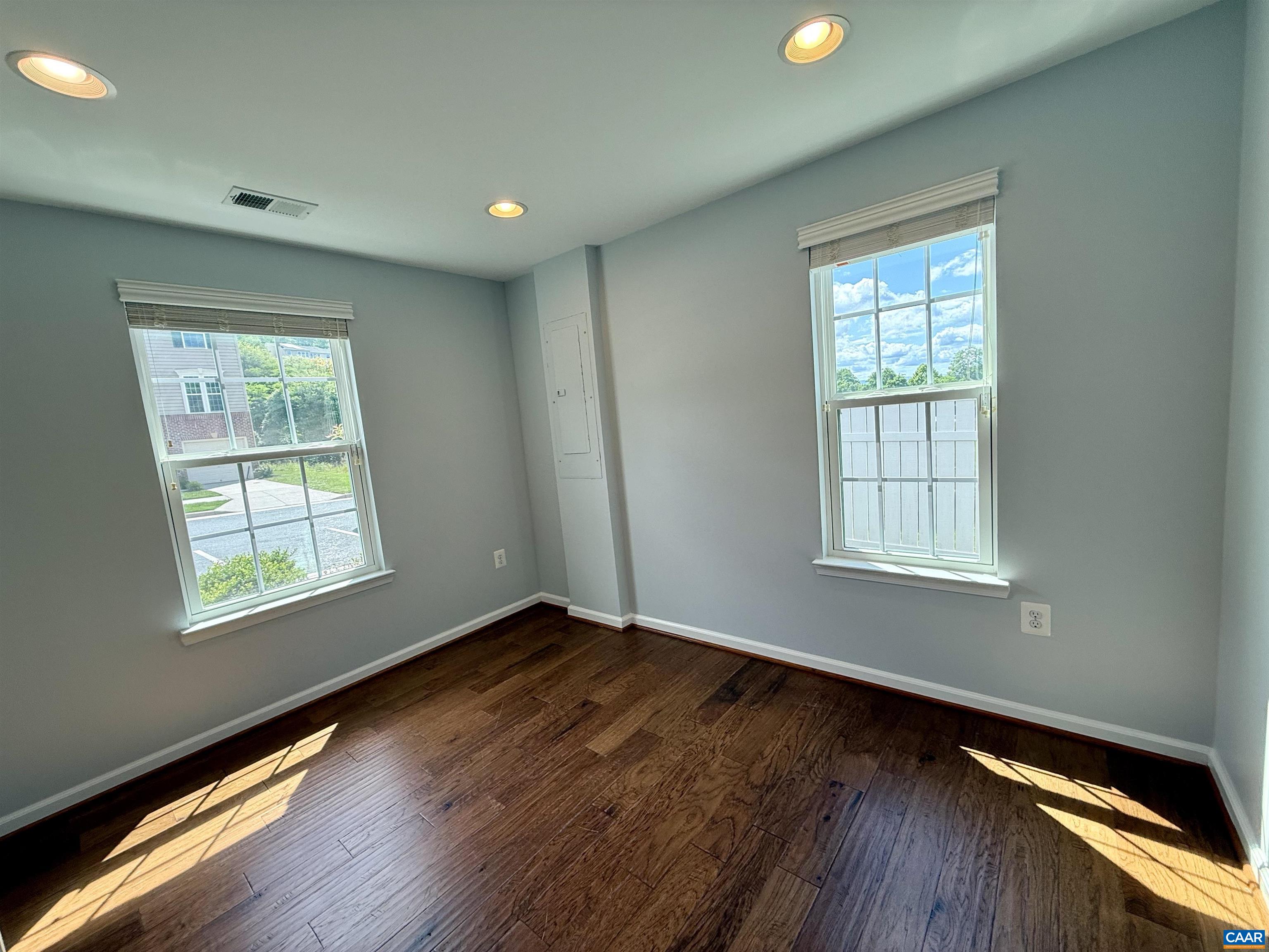 2176 WHISPERING HOLLOW LN, CHARLOTTESVILLE, Virginia 22911, 3 Bedrooms Bedrooms, ,2 BathroomsBathrooms,Residential,2176 WHISPERING HOLLOW LN,666001 MLS # 666001