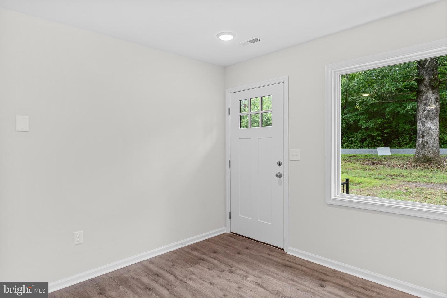 23167 FILE RD, BOWLING GREEN, Virginia 22427, 3 Bedrooms Bedrooms, ,1 BathroomBathrooms,Residential,For sale,23167 FILE RD,VACV2008104 MLS # VACV2008104