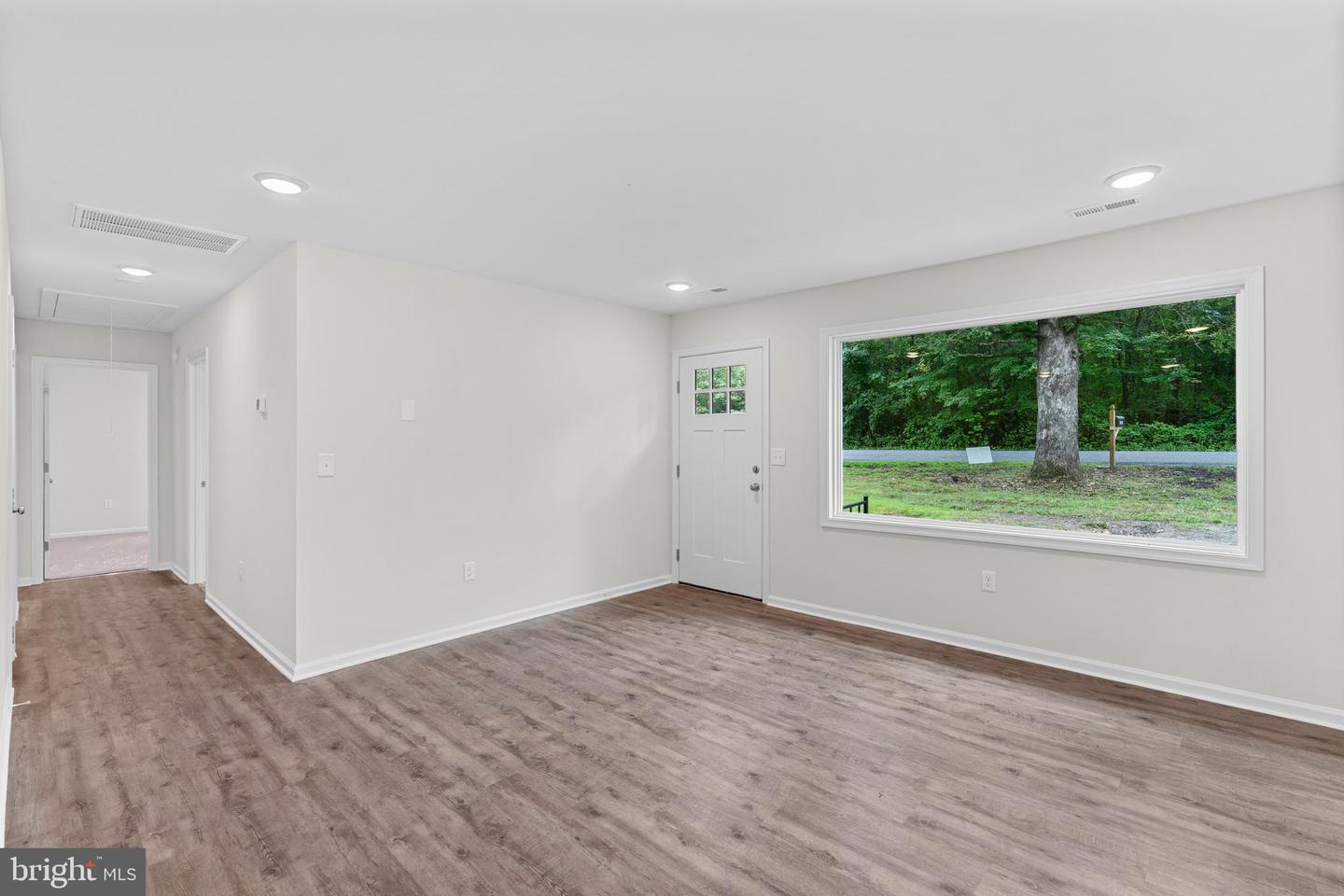 23167 FILE RD, BOWLING GREEN, Virginia 22427, 3 Bedrooms Bedrooms, ,1 BathroomBathrooms,Residential,For sale,23167 FILE RD,VACV2008104 MLS # VACV2008104