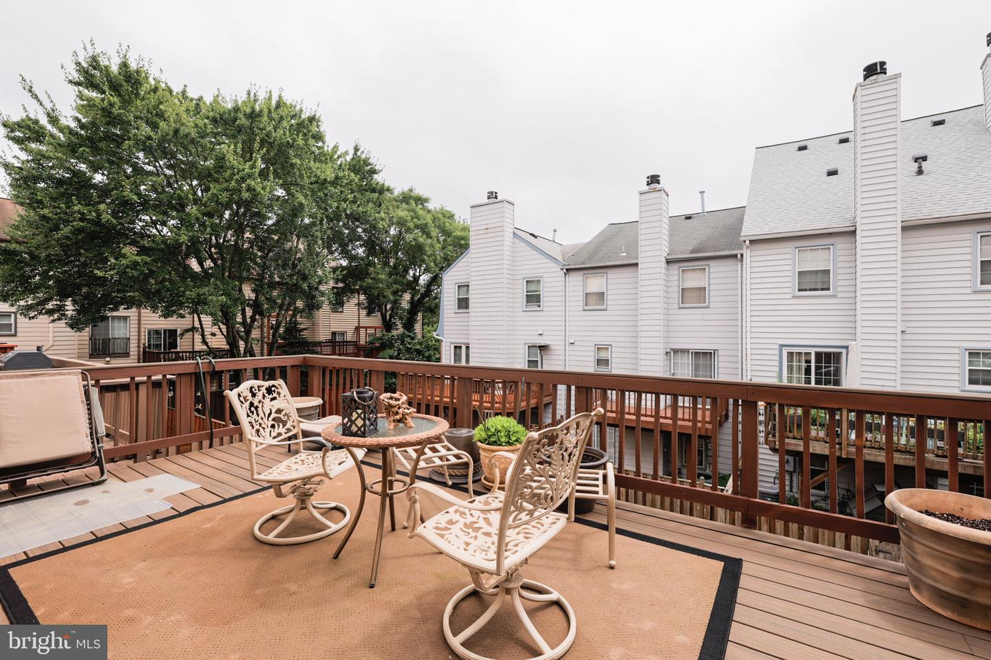 6005 SOUTHWARD WAY, ALEXANDRIA, Virginia 22315, 3 Bedrooms Bedrooms, ,3 BathroomsBathrooms,Residential,For sale,6005 SOUTHWARD WAY,VAFX2239526 MLS # VAFX2239526