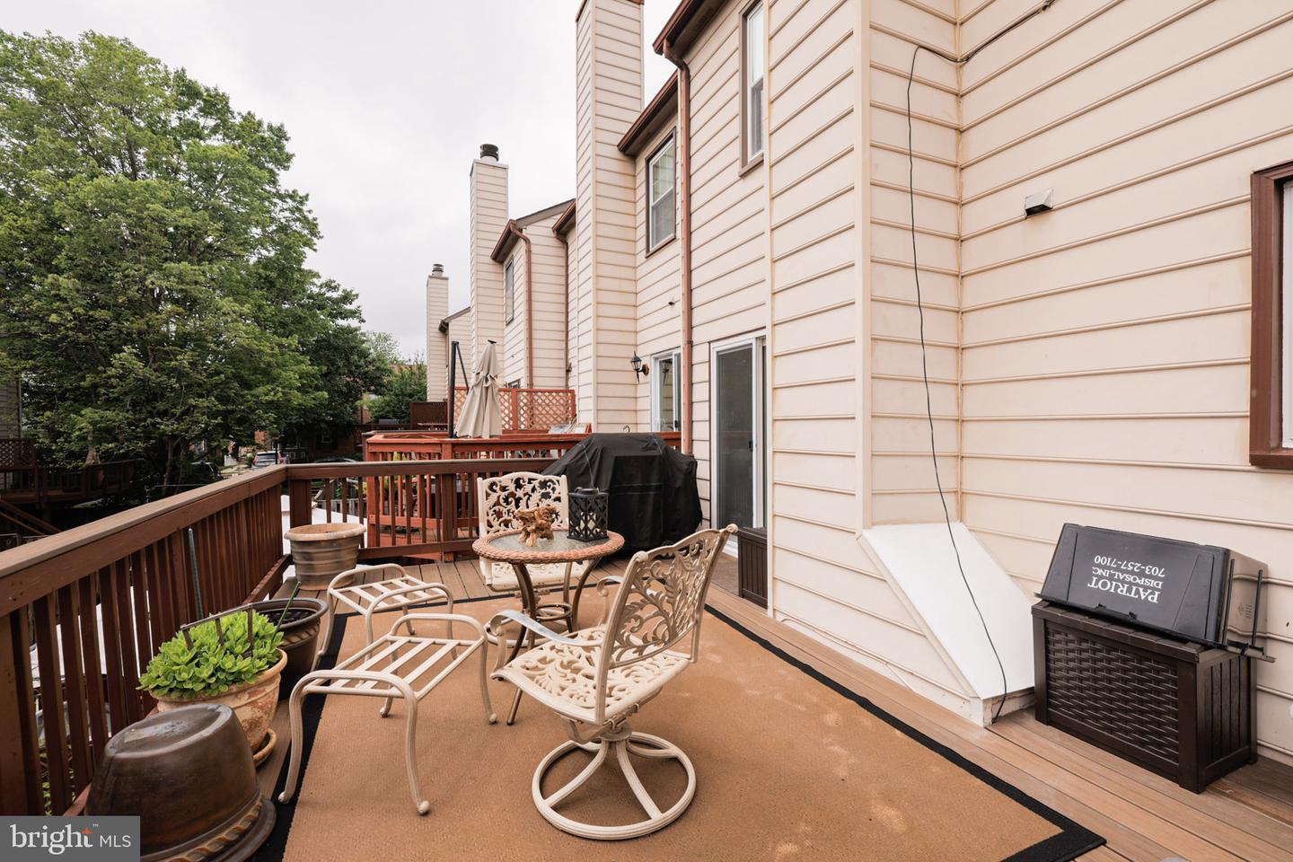 6005 SOUTHWARD WAY, ALEXANDRIA, Virginia 22315, 3 Bedrooms Bedrooms, ,3 BathroomsBathrooms,Residential,For sale,6005 SOUTHWARD WAY,VAFX2239526 MLS # VAFX2239526
