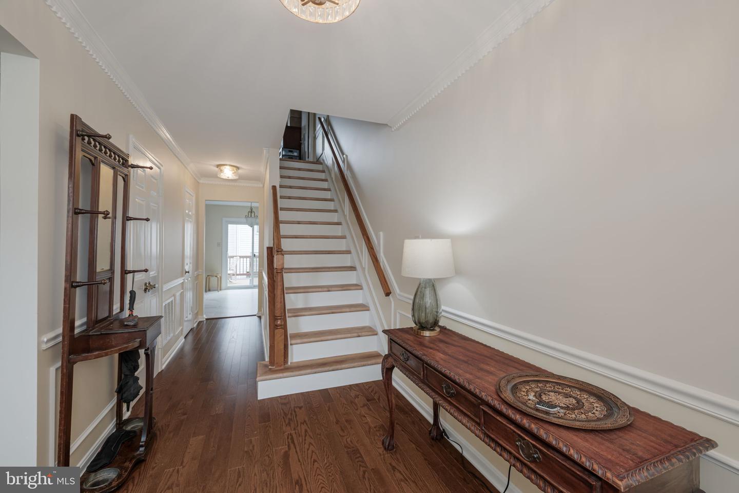 6005 SOUTHWARD WAY, ALEXANDRIA, Virginia 22315, 3 Bedrooms Bedrooms, ,3 BathroomsBathrooms,Residential,For sale,6005 SOUTHWARD WAY,VAFX2239526 MLS # VAFX2239526