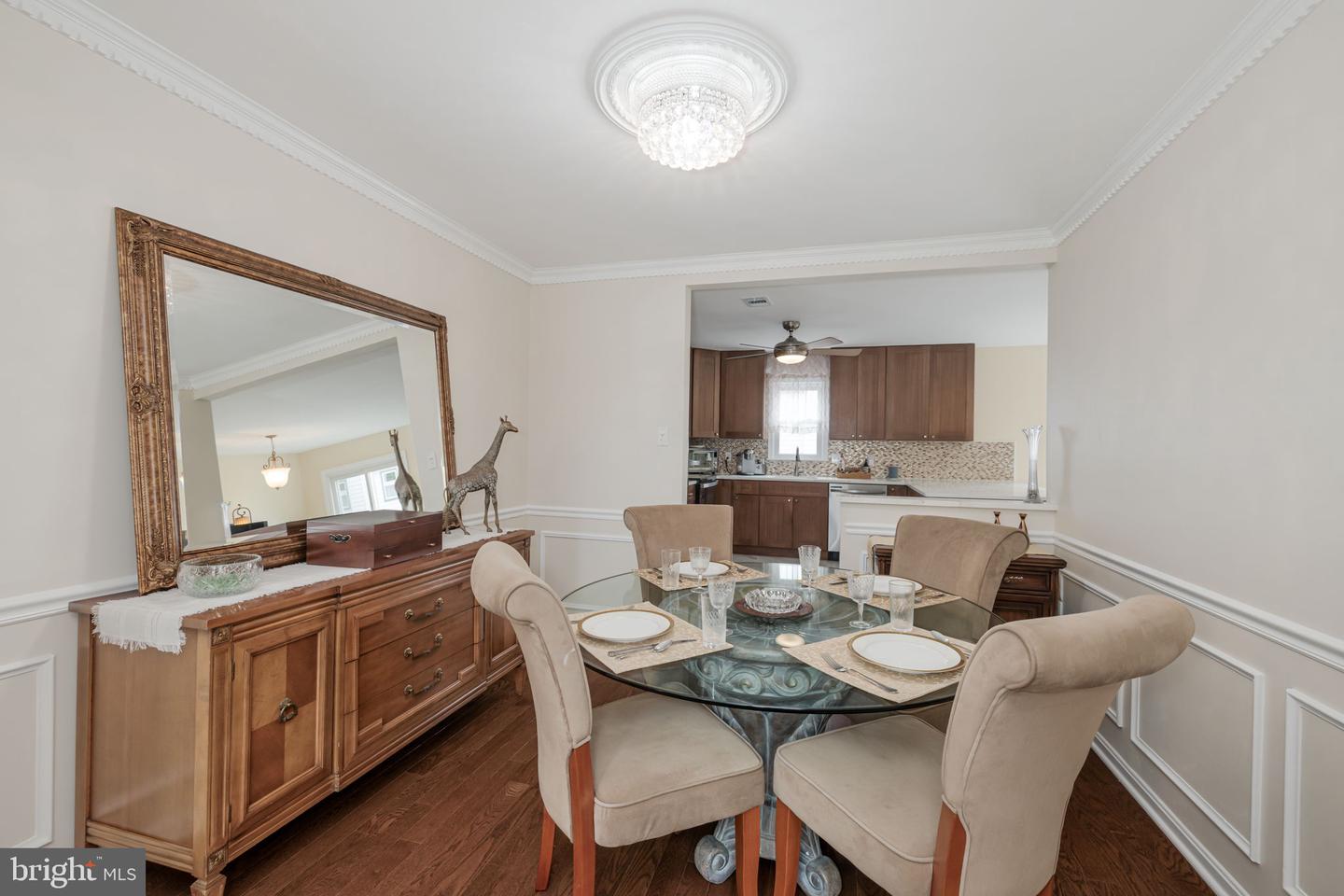 6005 SOUTHWARD WAY, ALEXANDRIA, Virginia 22315, 3 Bedrooms Bedrooms, ,3 BathroomsBathrooms,Residential,For sale,6005 SOUTHWARD WAY,VAFX2239526 MLS # VAFX2239526