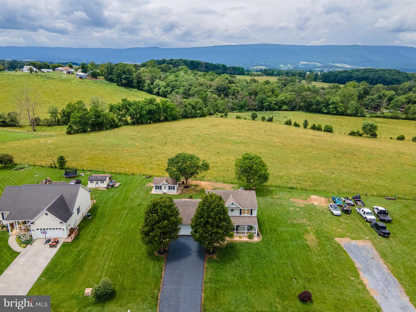 127 DEERFIELD ESTATES DR, STANLEY, Virginia 22851, 3 Bedrooms Bedrooms, ,2 BathroomsBathrooms,Residential,For sale,127 DEERFIELD ESTATES DR,VAPA2004888 MLS # VAPA2004888