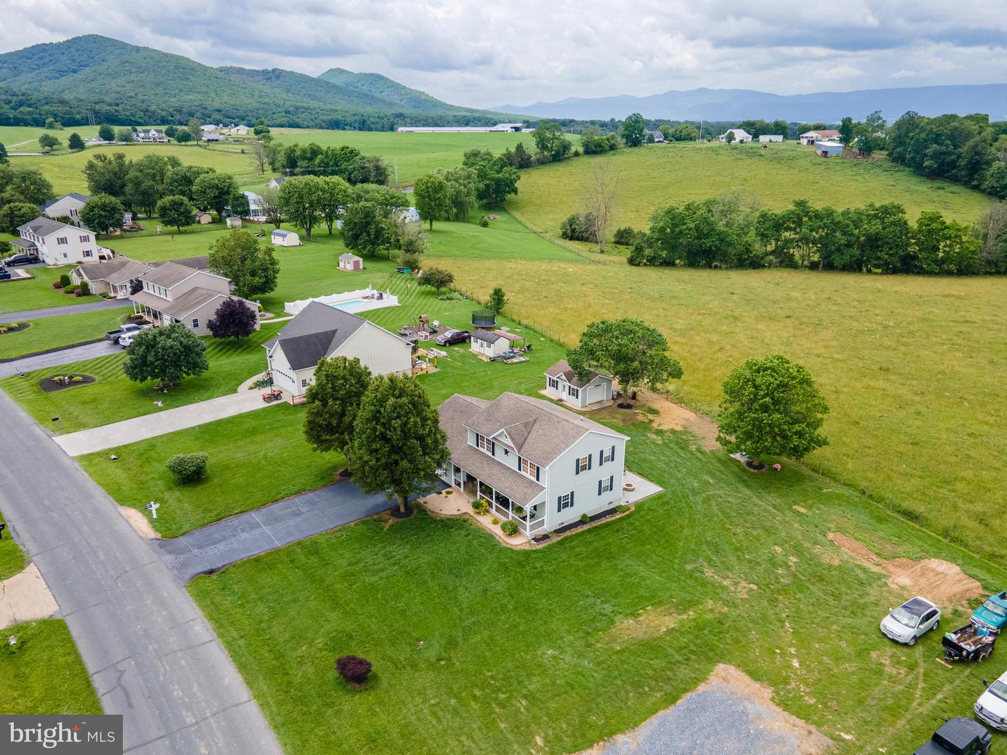 127 DEERFIELD ESTATES DR, STANLEY, Virginia 22851, 3 Bedrooms Bedrooms, ,2 BathroomsBathrooms,Residential,For sale,127 DEERFIELD ESTATES DR,VAPA2004888 MLS # VAPA2004888