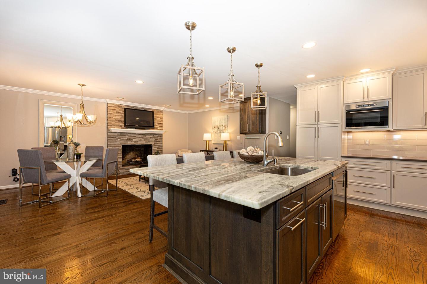 9707 S PARK CIR, FAIRFAX STATION, Virginia 22039, 5 Bedrooms Bedrooms, ,3 BathroomsBathrooms,Residential,For sale,9707 S PARK CIR,VAFX2240332 MLS # VAFX2240332