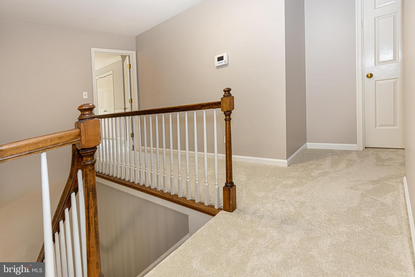 9707 S PARK CIR, FAIRFAX STATION, Virginia 22039, 5 Bedrooms Bedrooms, ,3 BathroomsBathrooms,Residential,For sale,9707 S PARK CIR,VAFX2240332 MLS # VAFX2240332