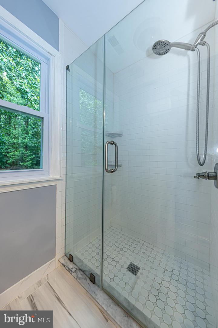9707 S PARK CIR, FAIRFAX STATION, Virginia 22039, 5 Bedrooms Bedrooms, ,3 BathroomsBathrooms,Residential,For sale,9707 S PARK CIR,VAFX2240332 MLS # VAFX2240332